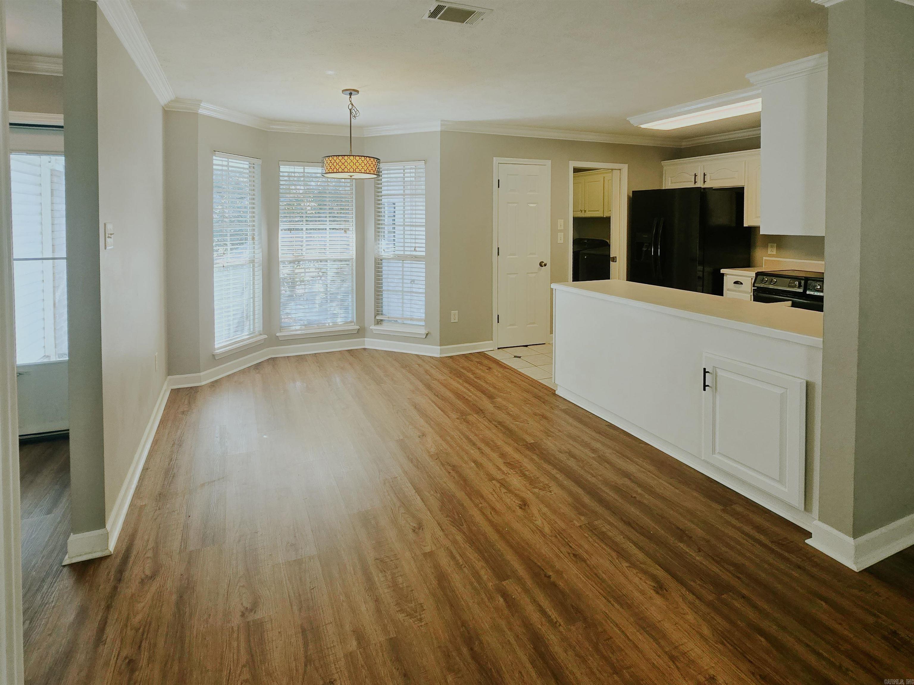955 Woodard Drive