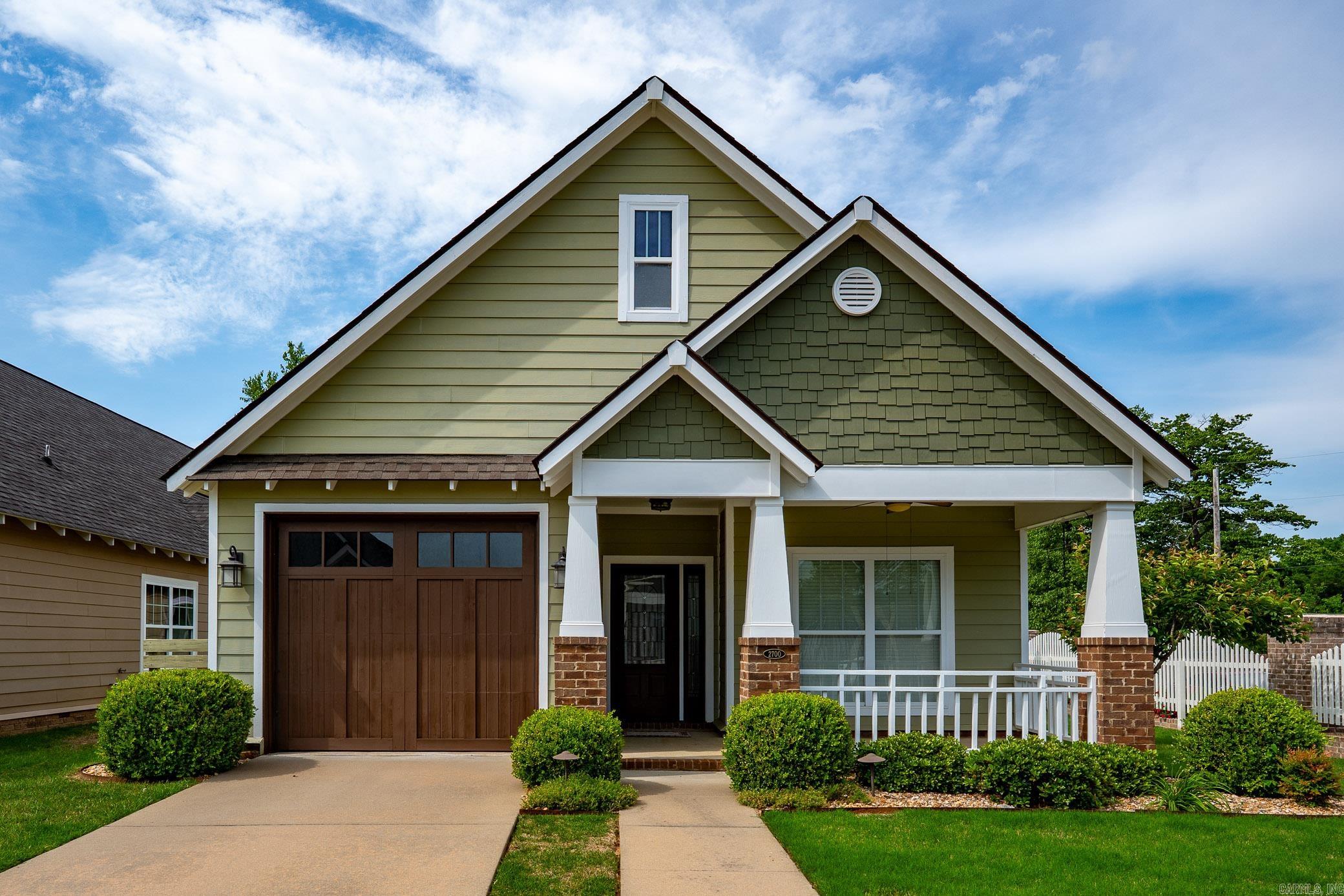 2700 Stonebrook Cove