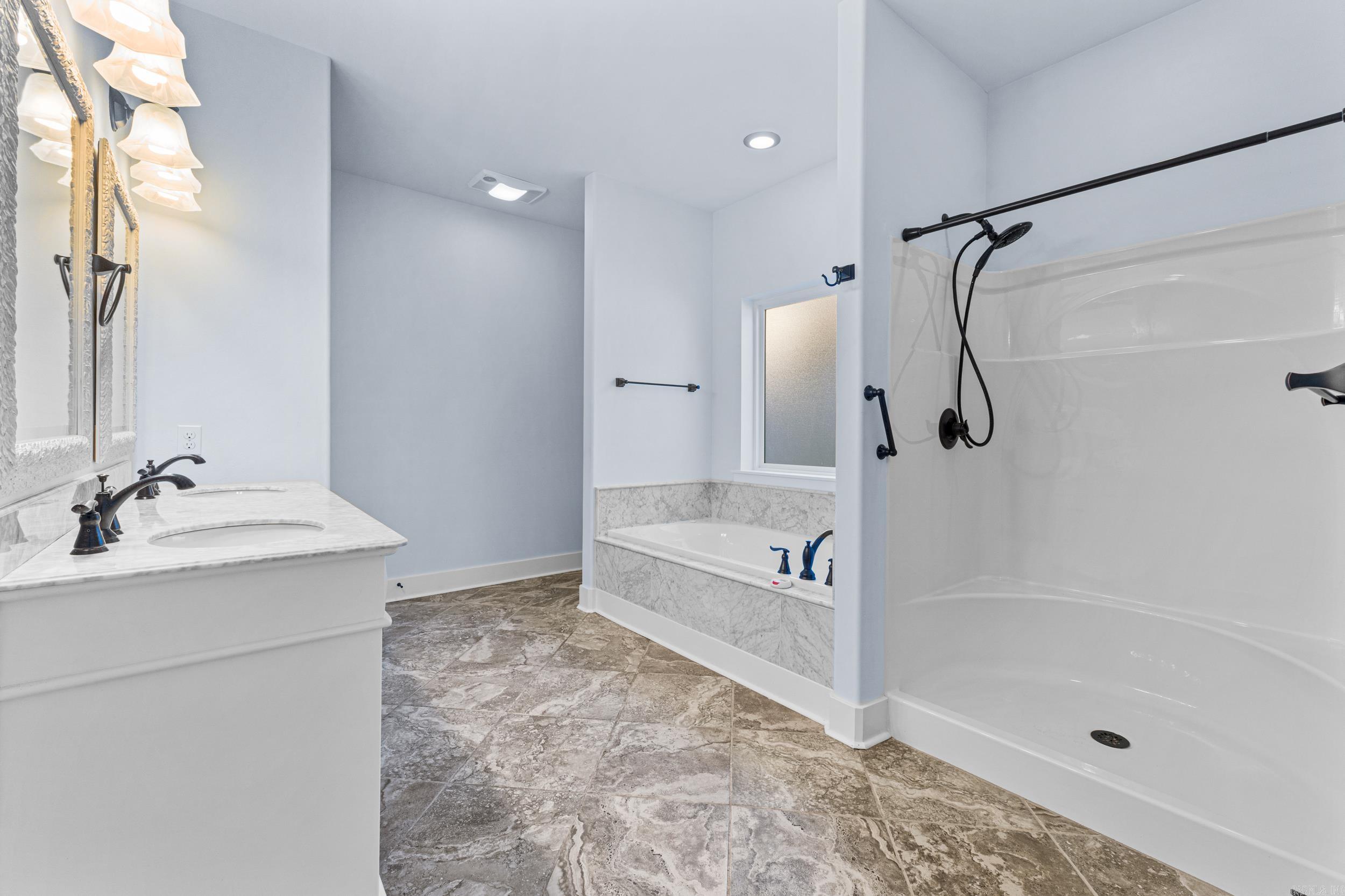 2700 Stonebrook Cove