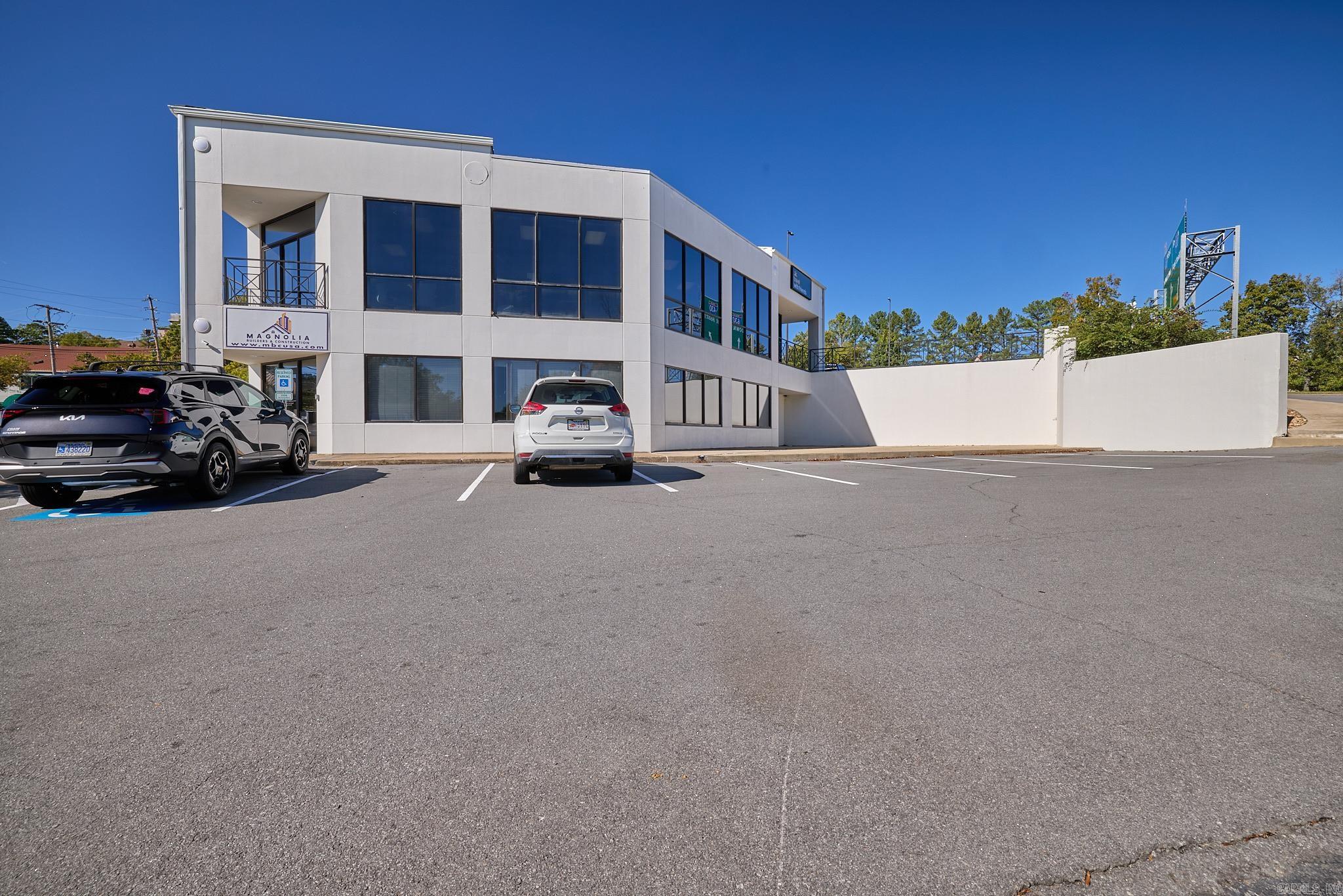 10901 Financial Center Parkway