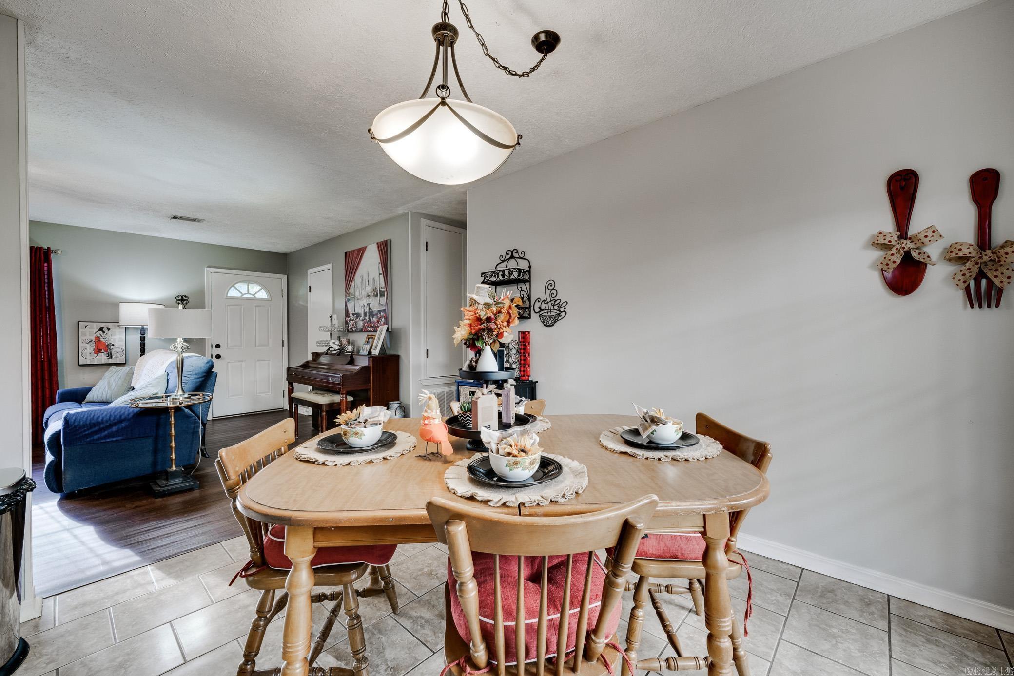 9 Foxmoor Circle