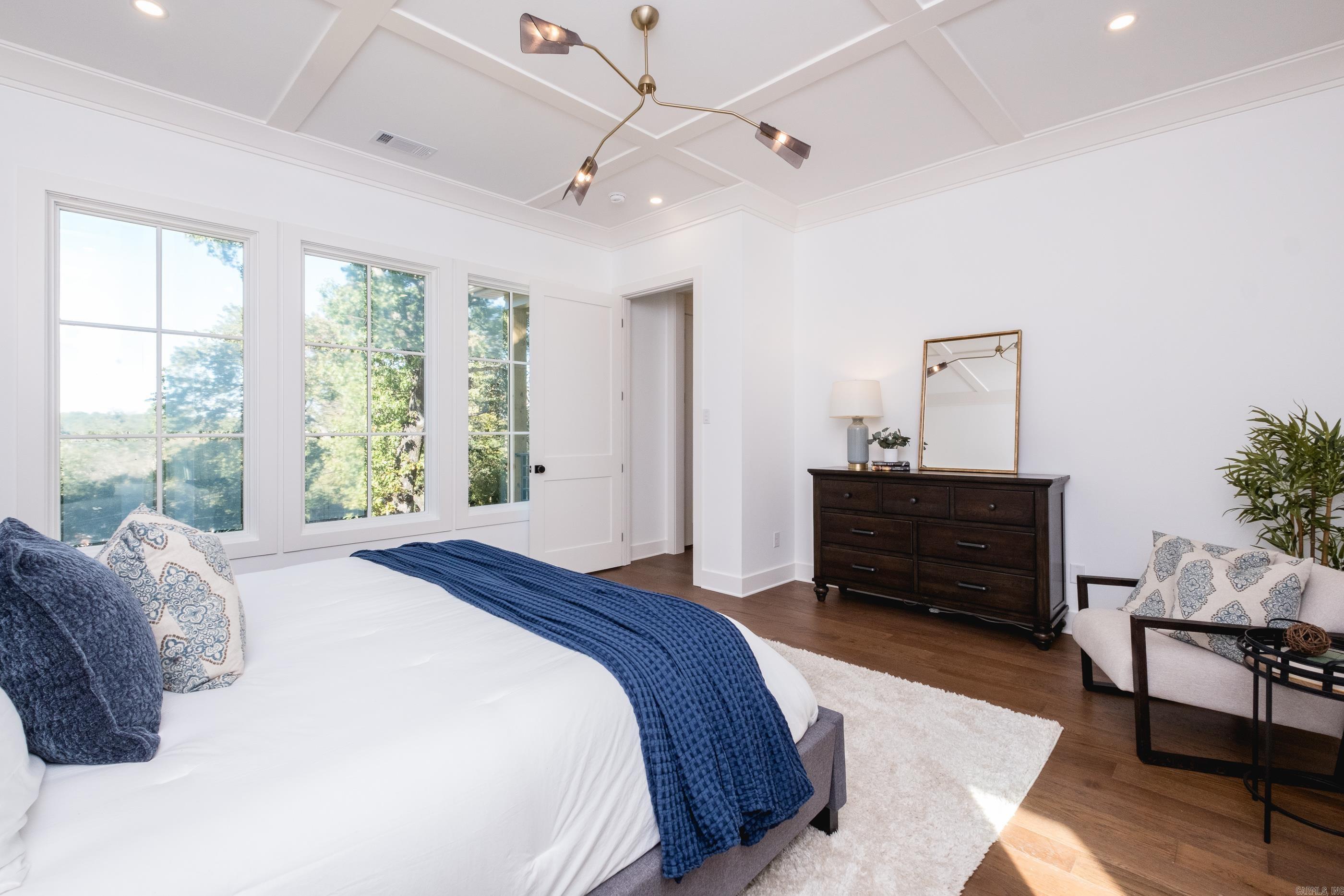 2900 Crouchwood Road