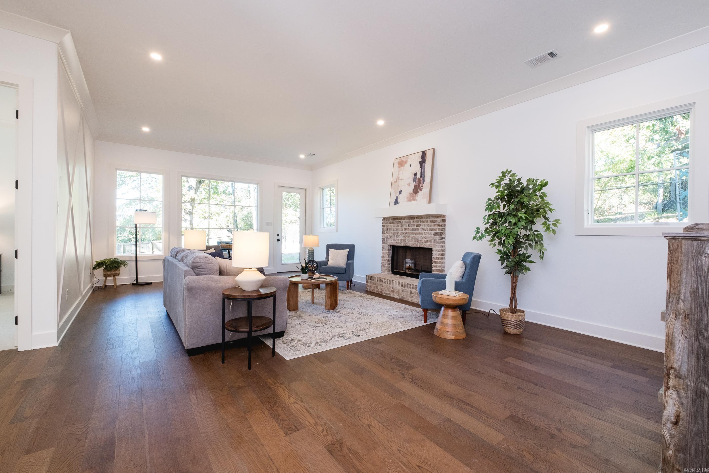 2900 Crouchwood Road