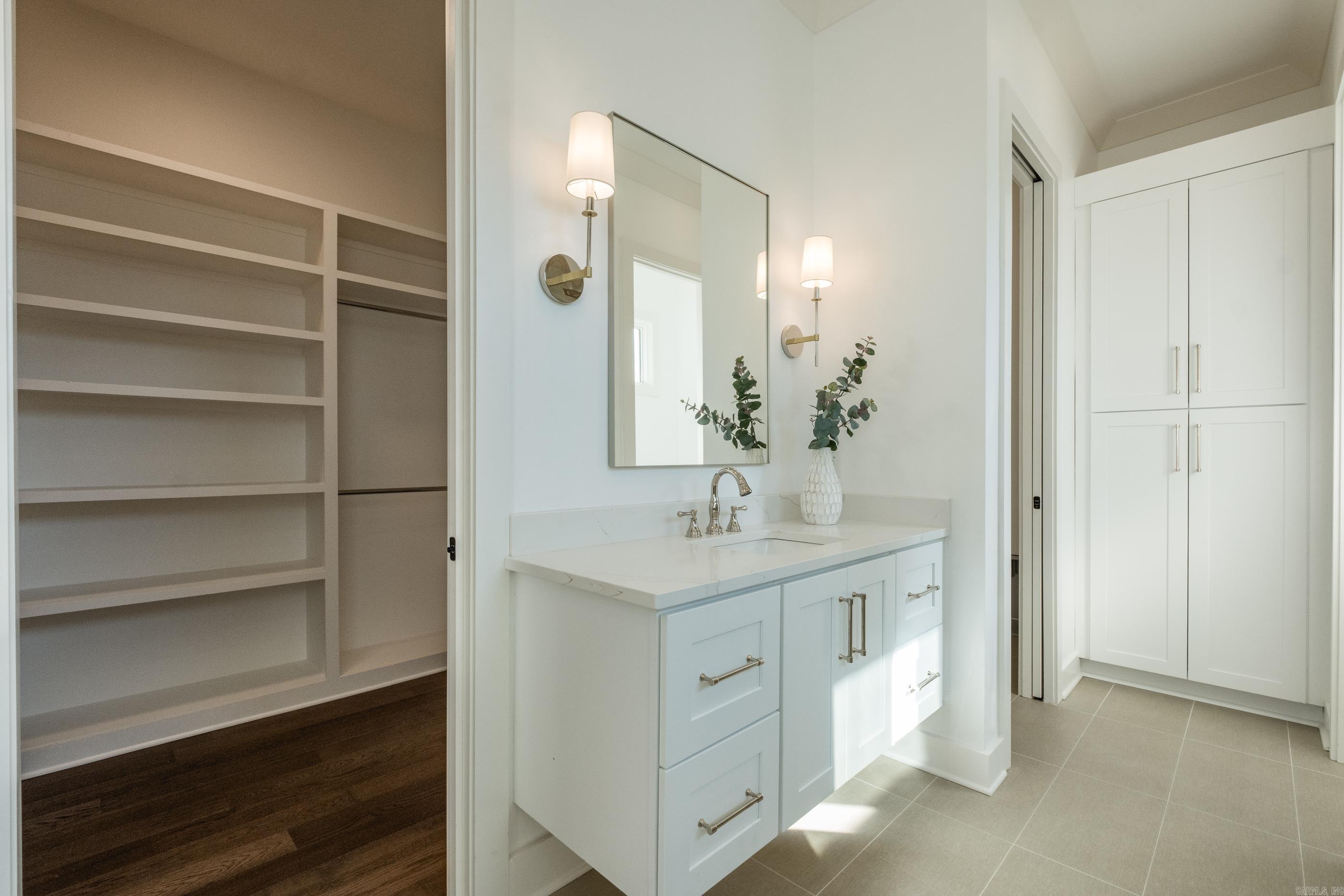 2900 Crouchwood Road