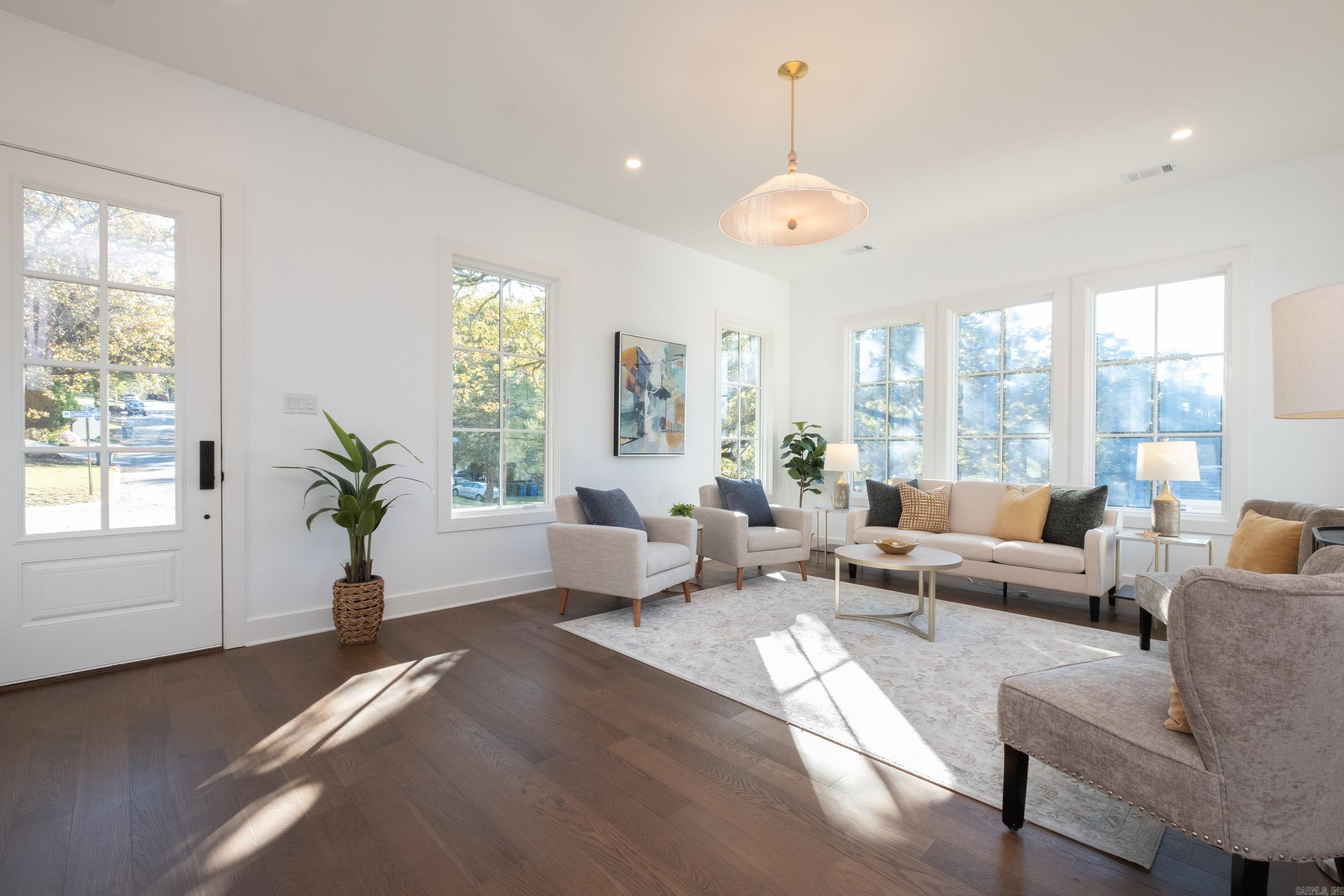 2900 Crouchwood Road