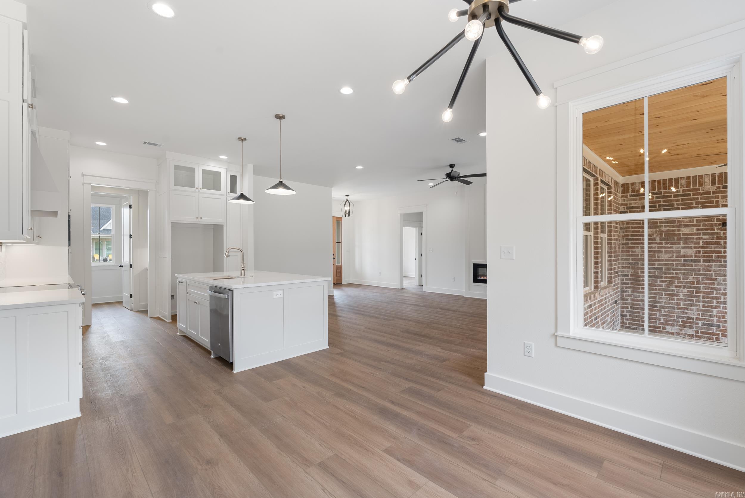 7 Avrey Lane