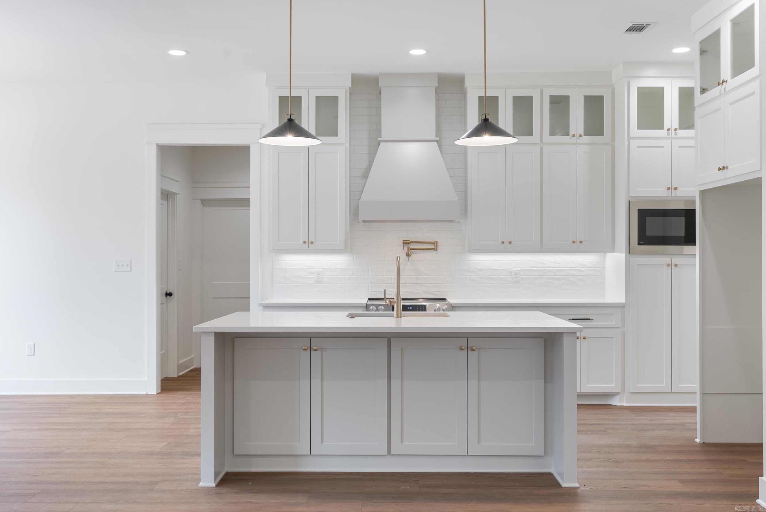 7 Avrey Lane