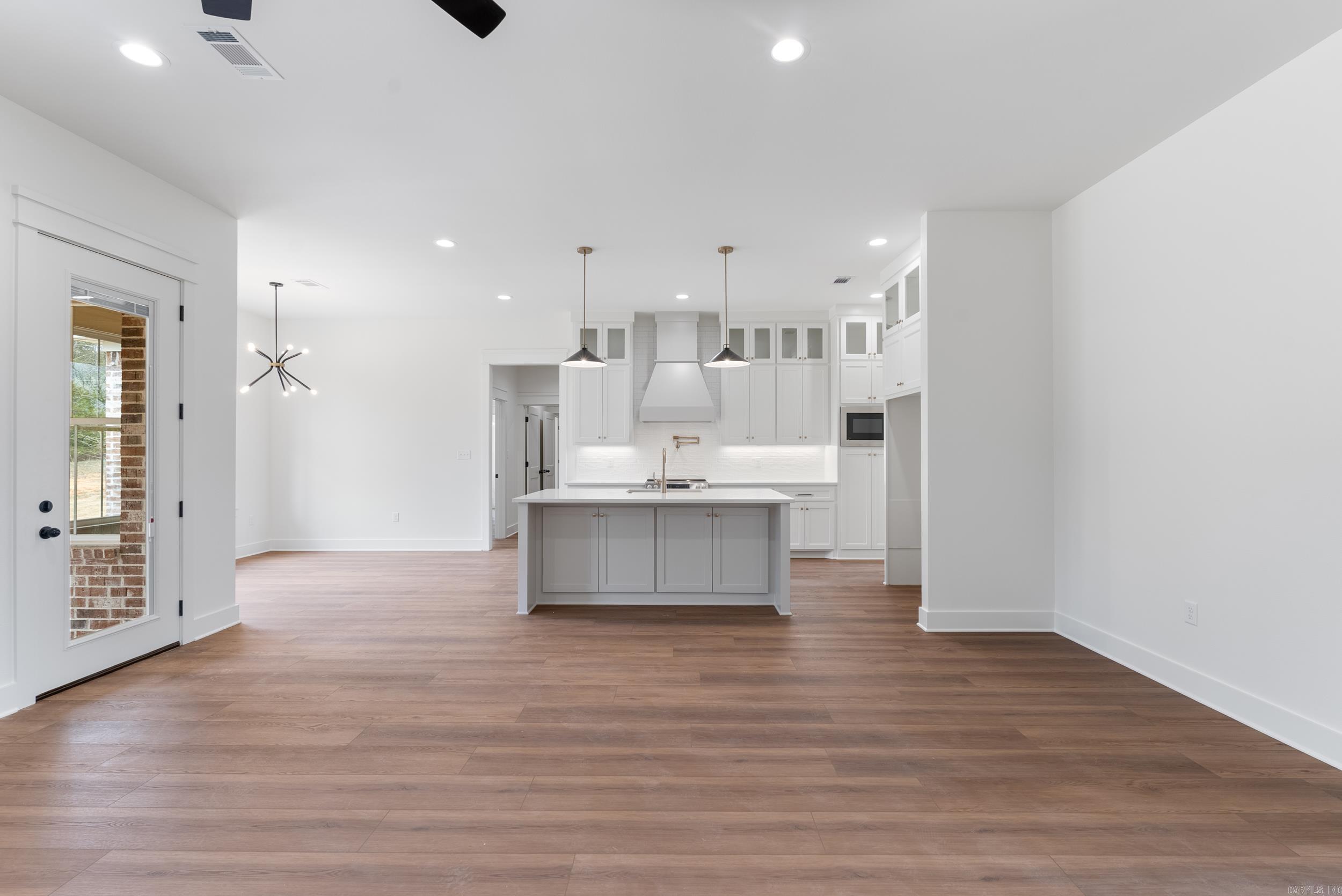 7 Avrey Lane