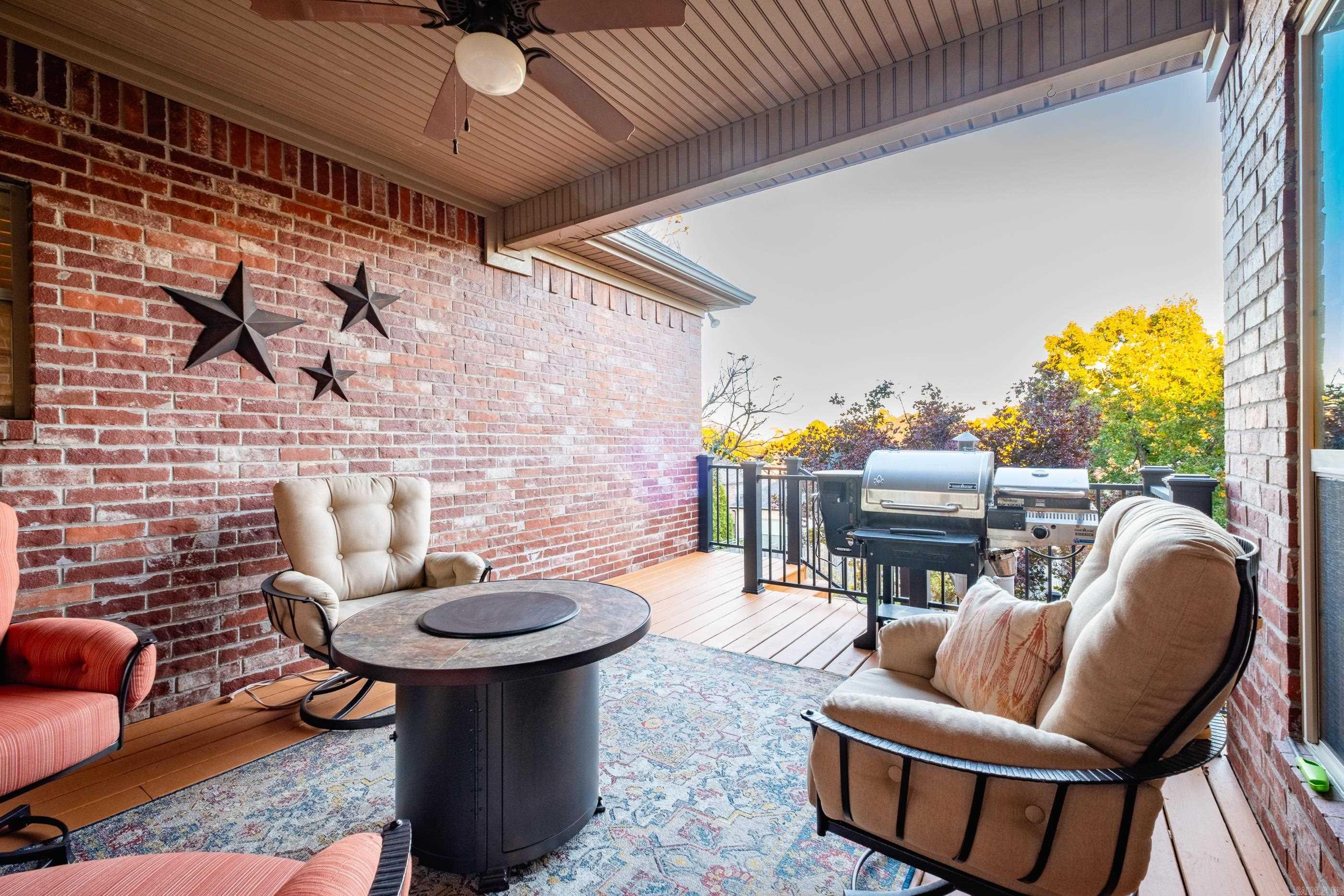 308 Commentry Way