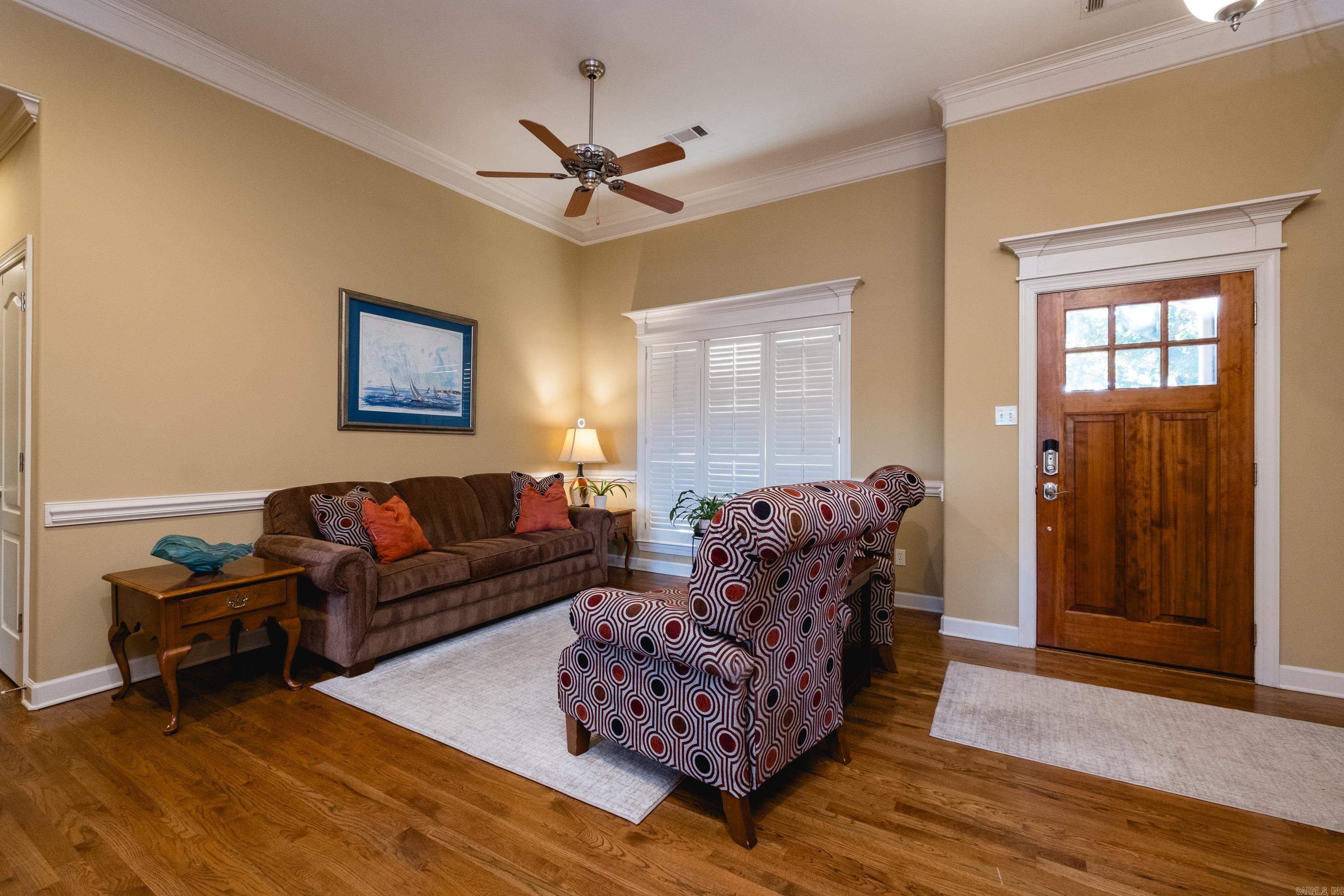 308 Commentry Way