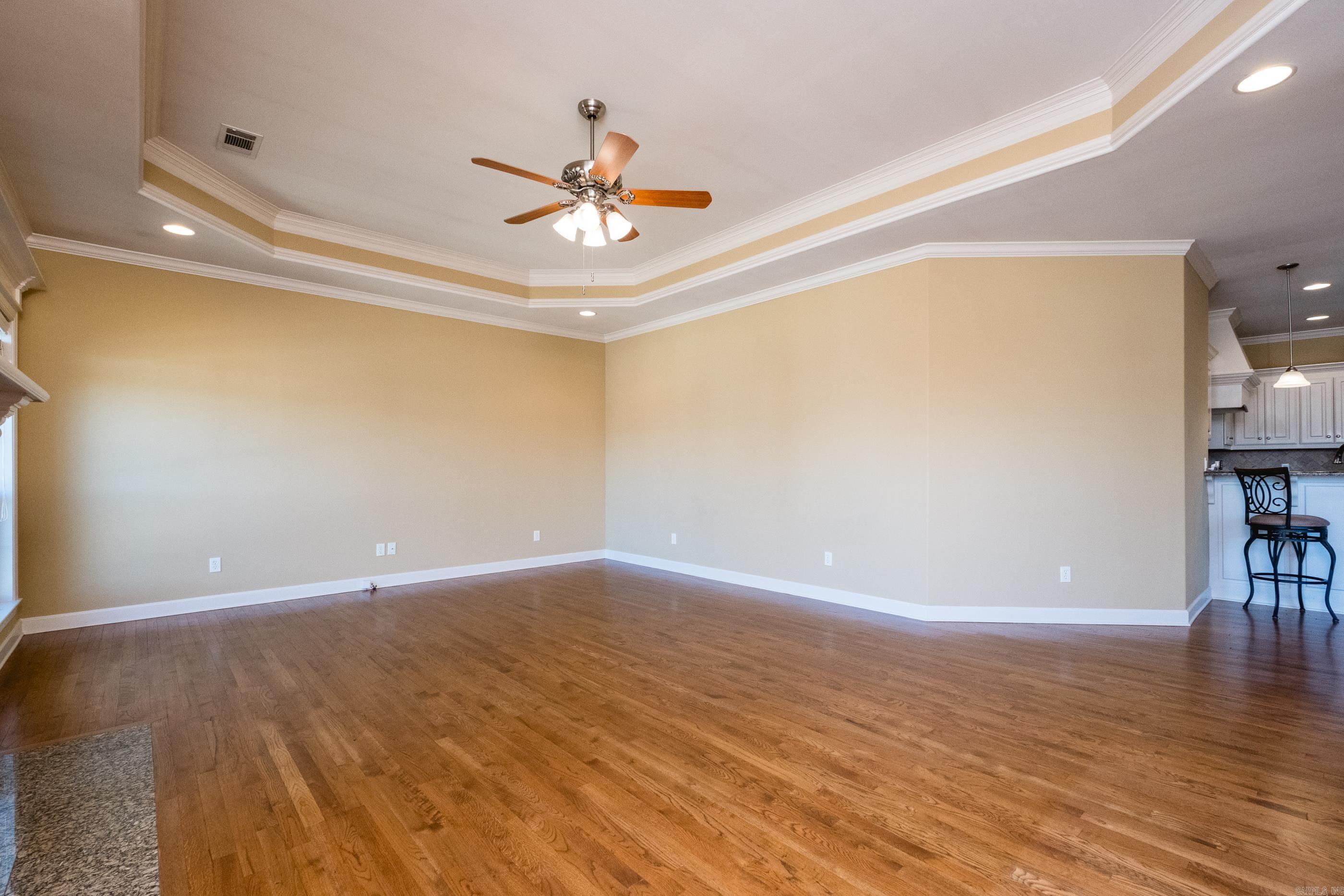 308 Commentry Way