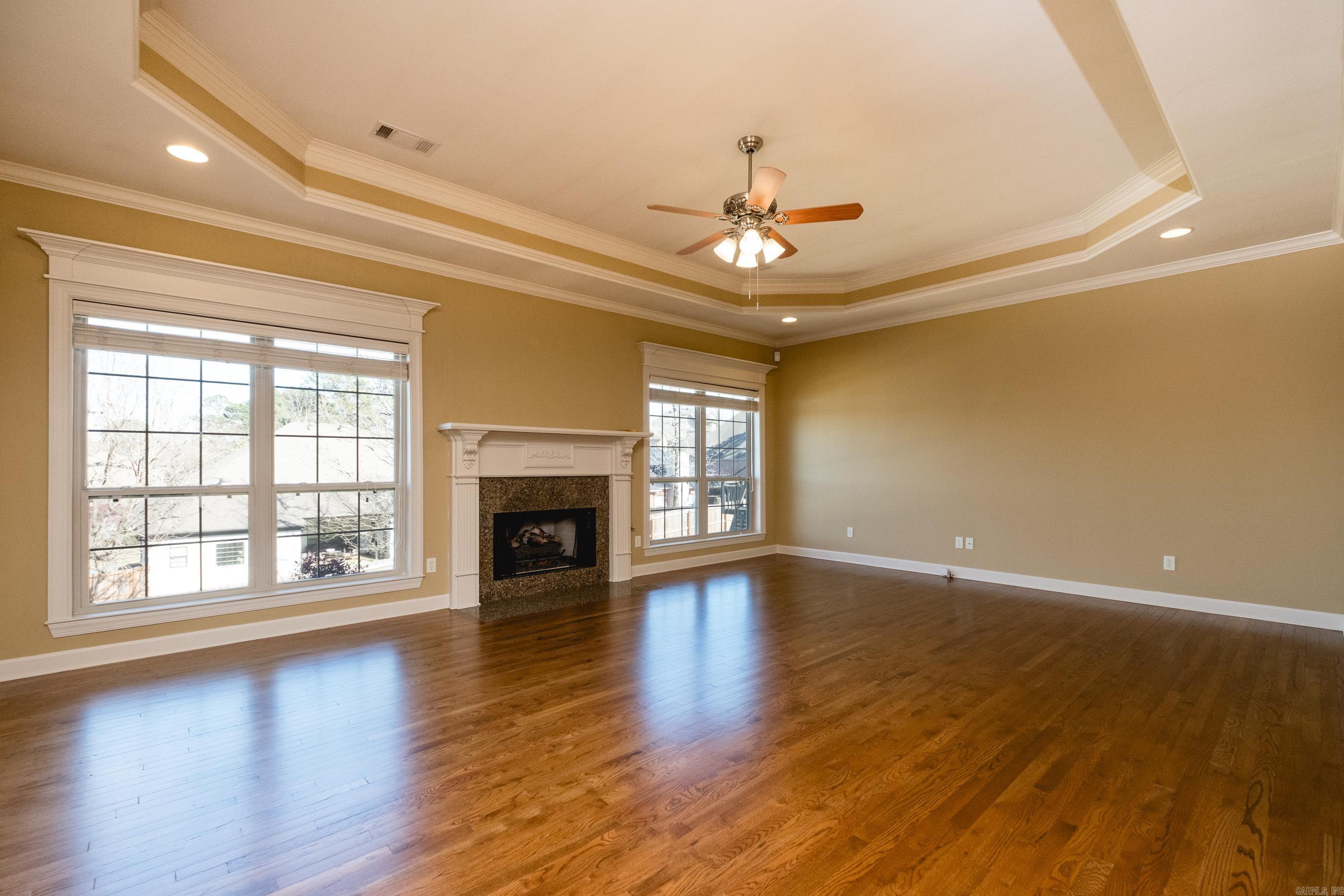 308 Commentry Way