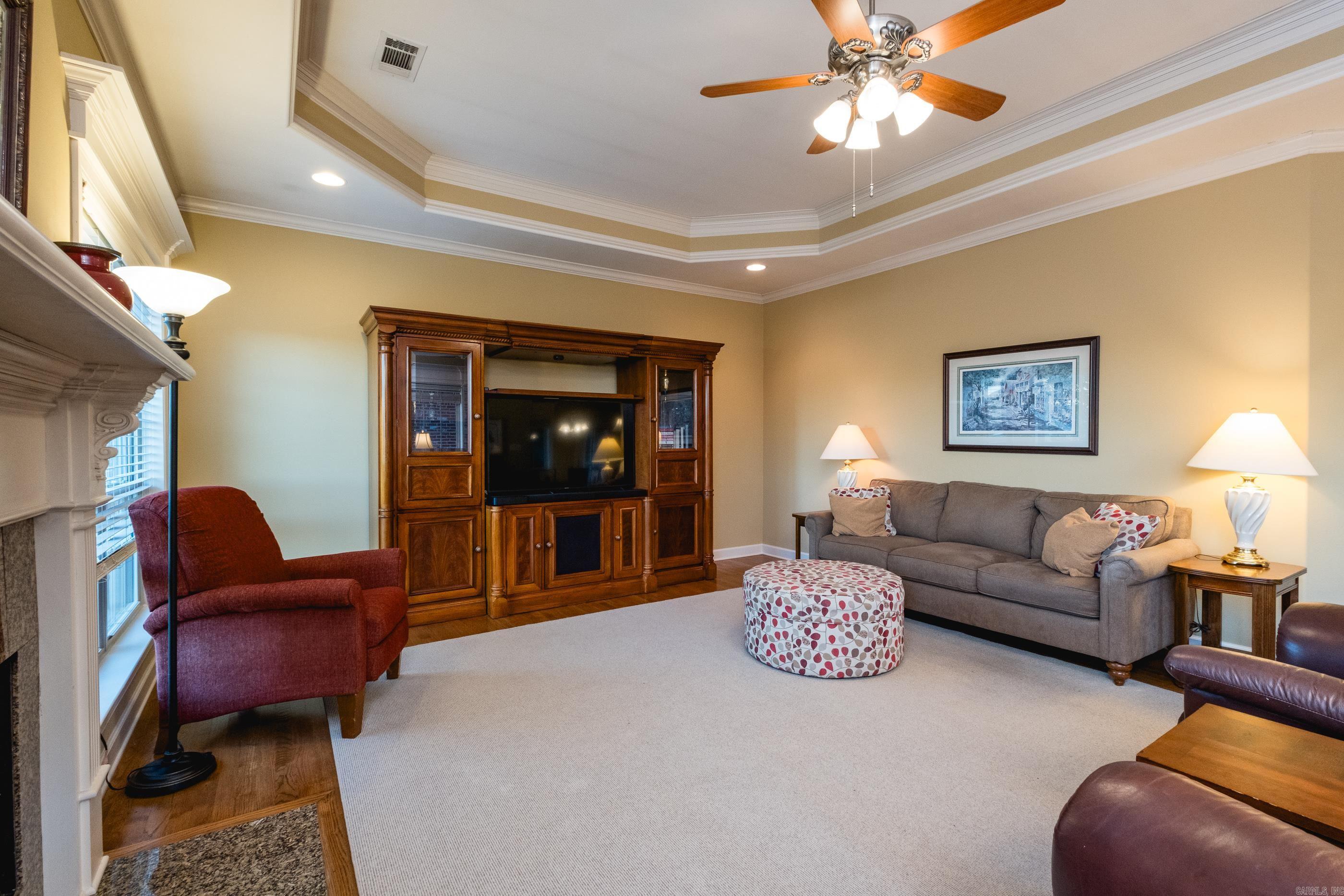 308 Commentry Way