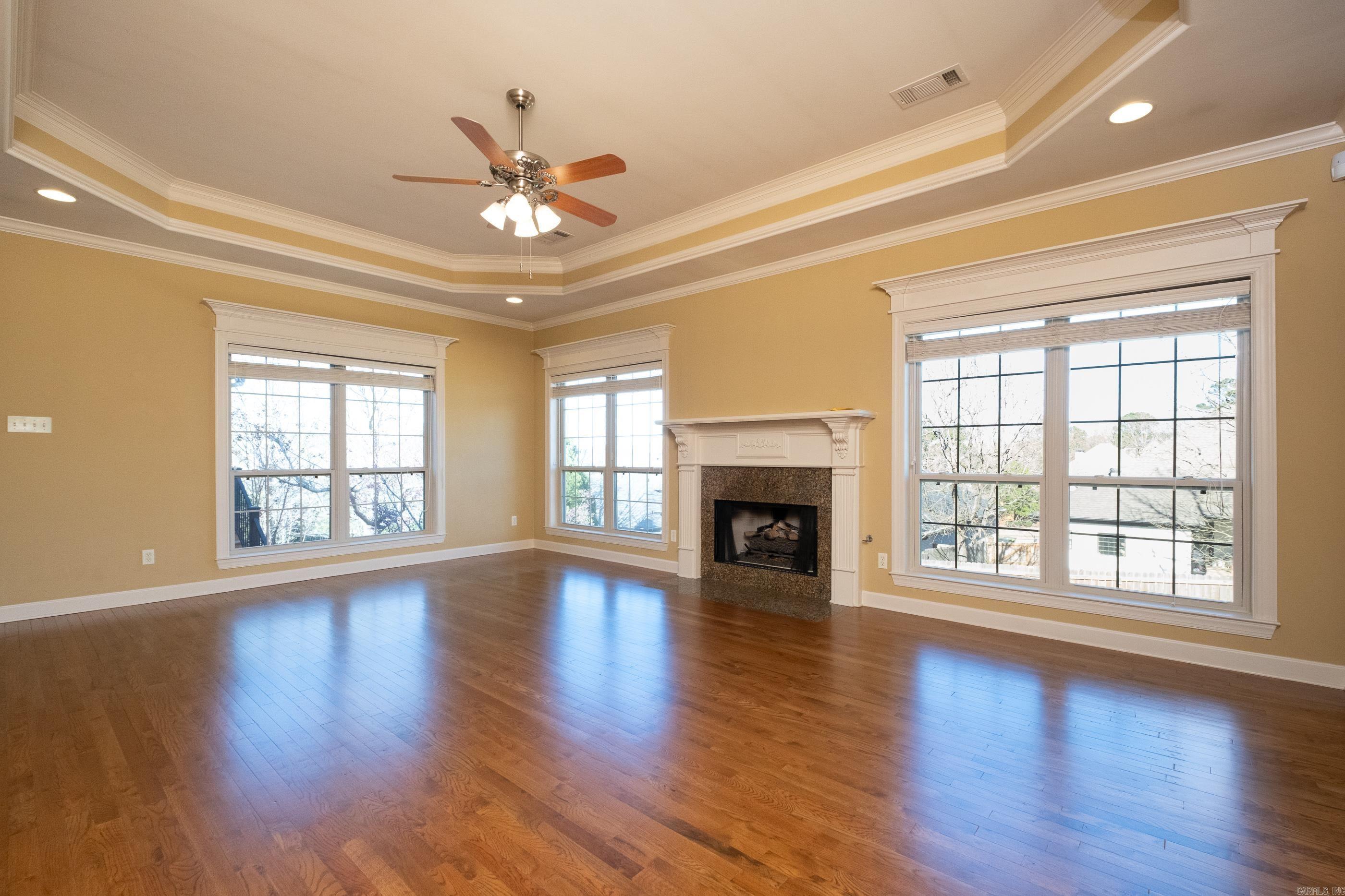 308 Commentry Way
