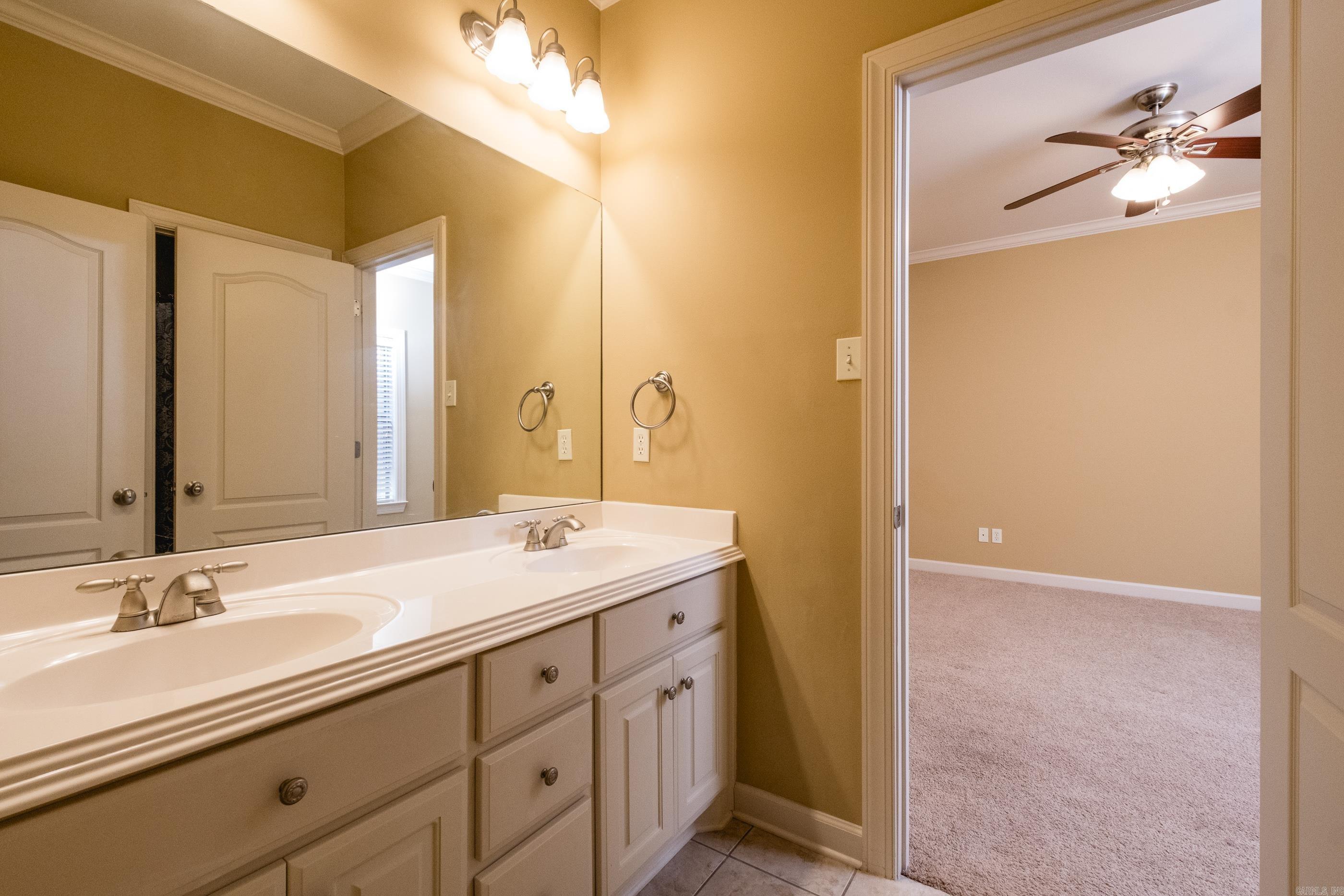 308 Commentry Way