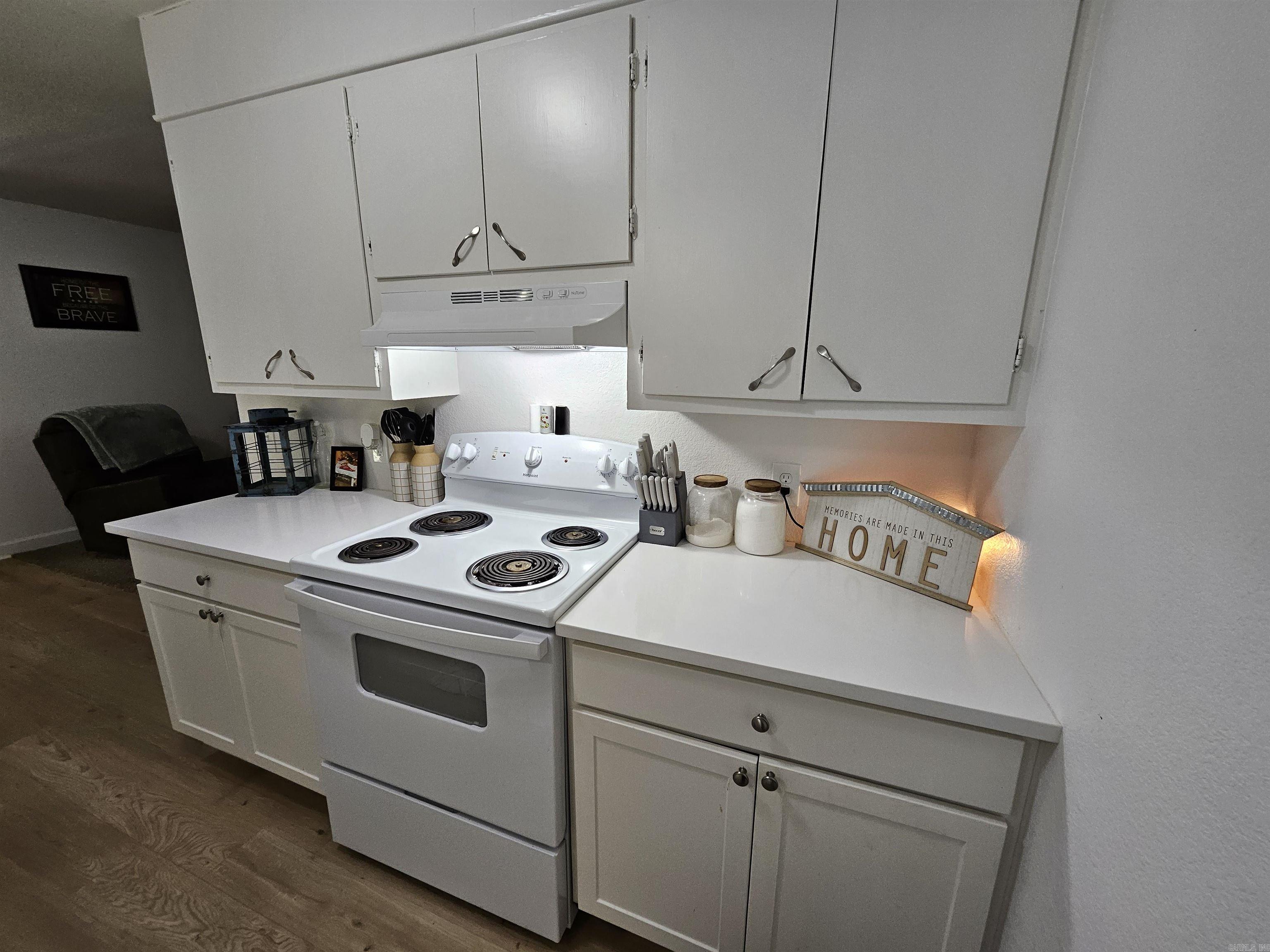 406 S Cypress Street