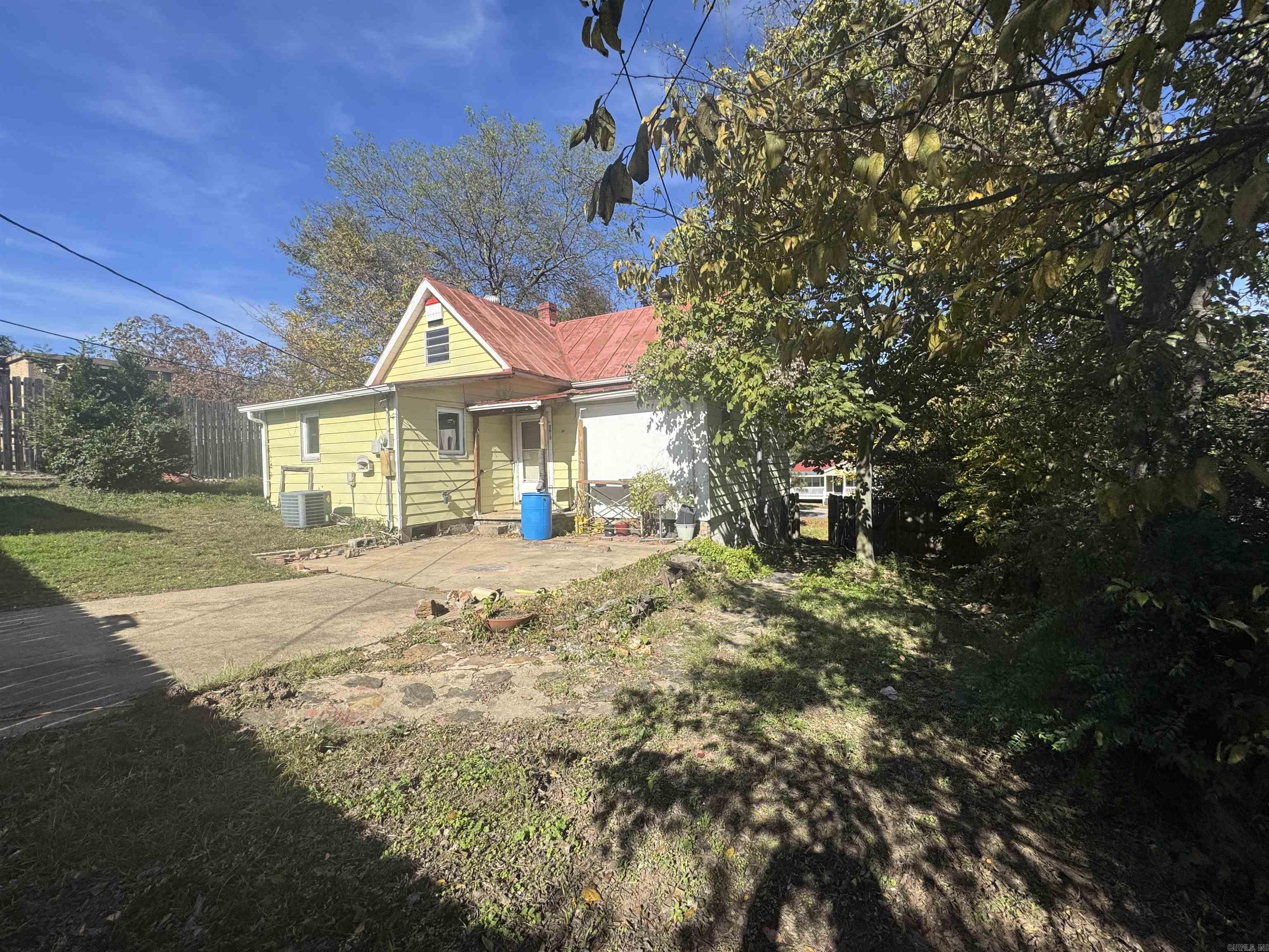 2613 W 6th Street
