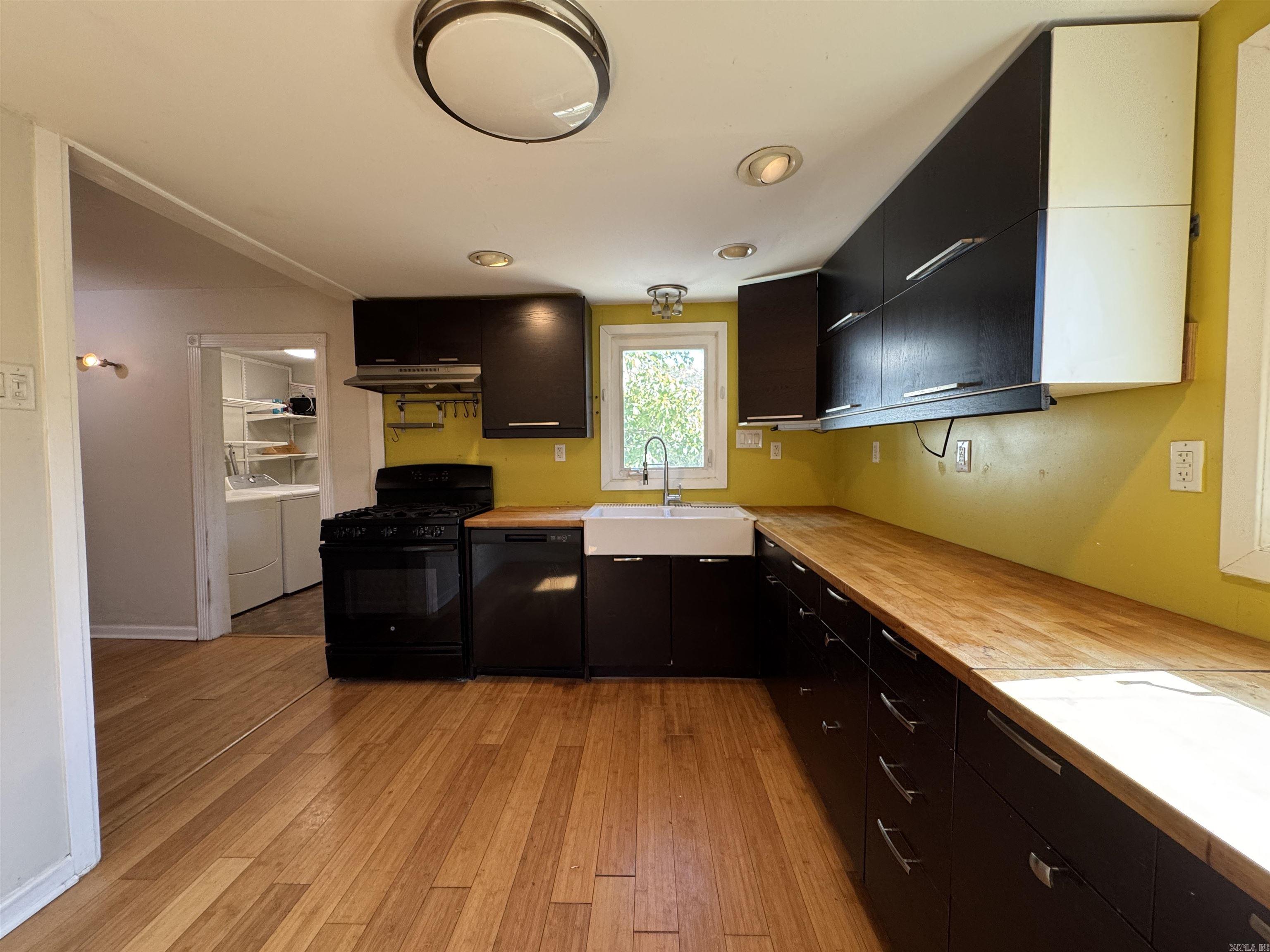 2613 W 6th Street