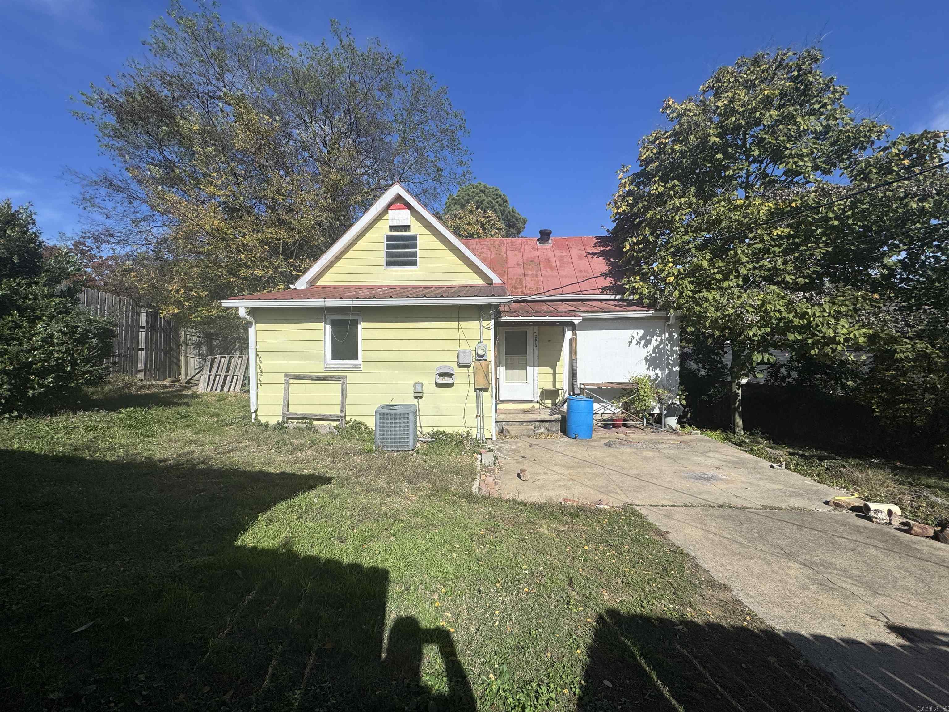 2613 W 6th Street