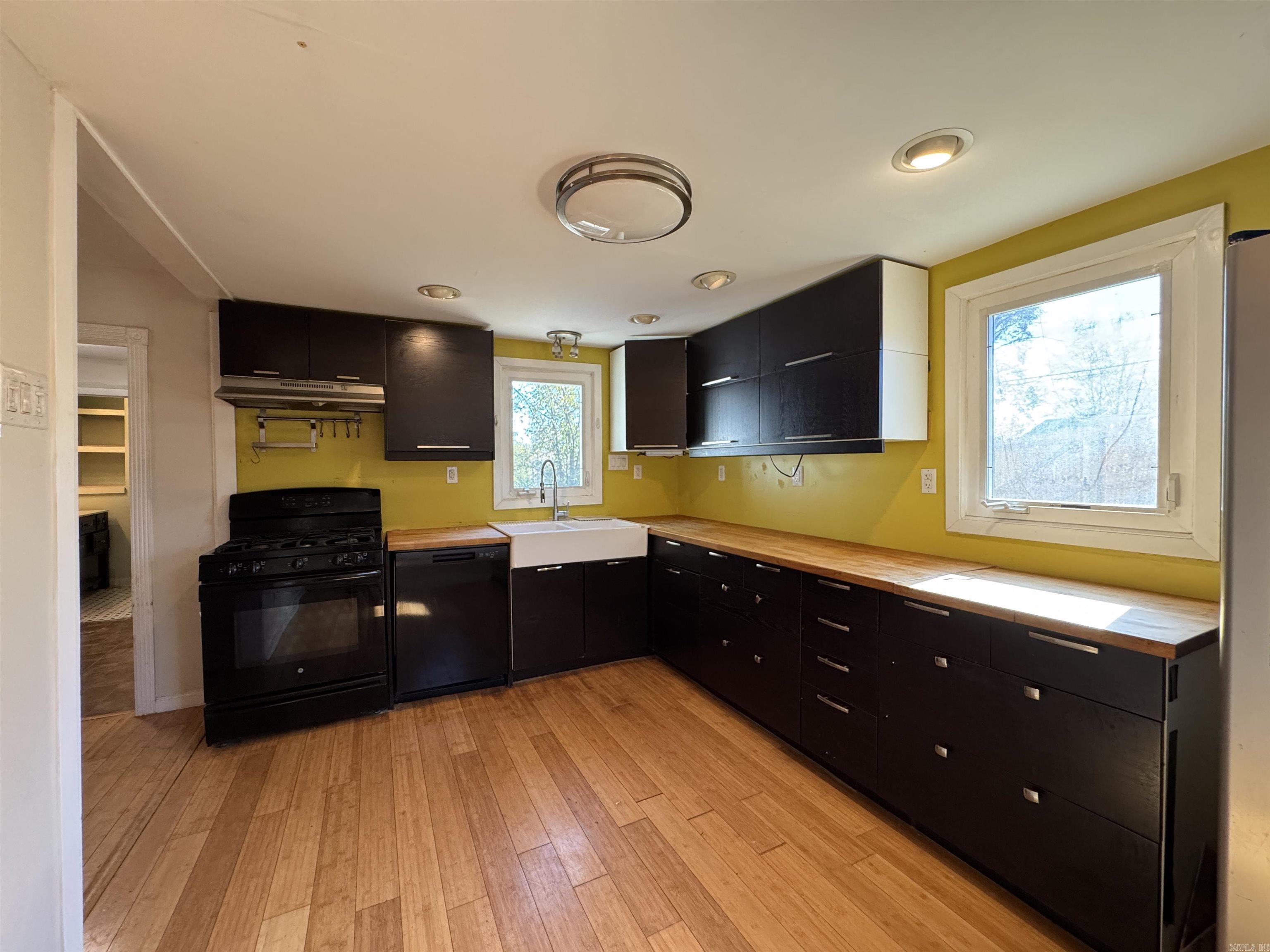 2613 W 6th Street