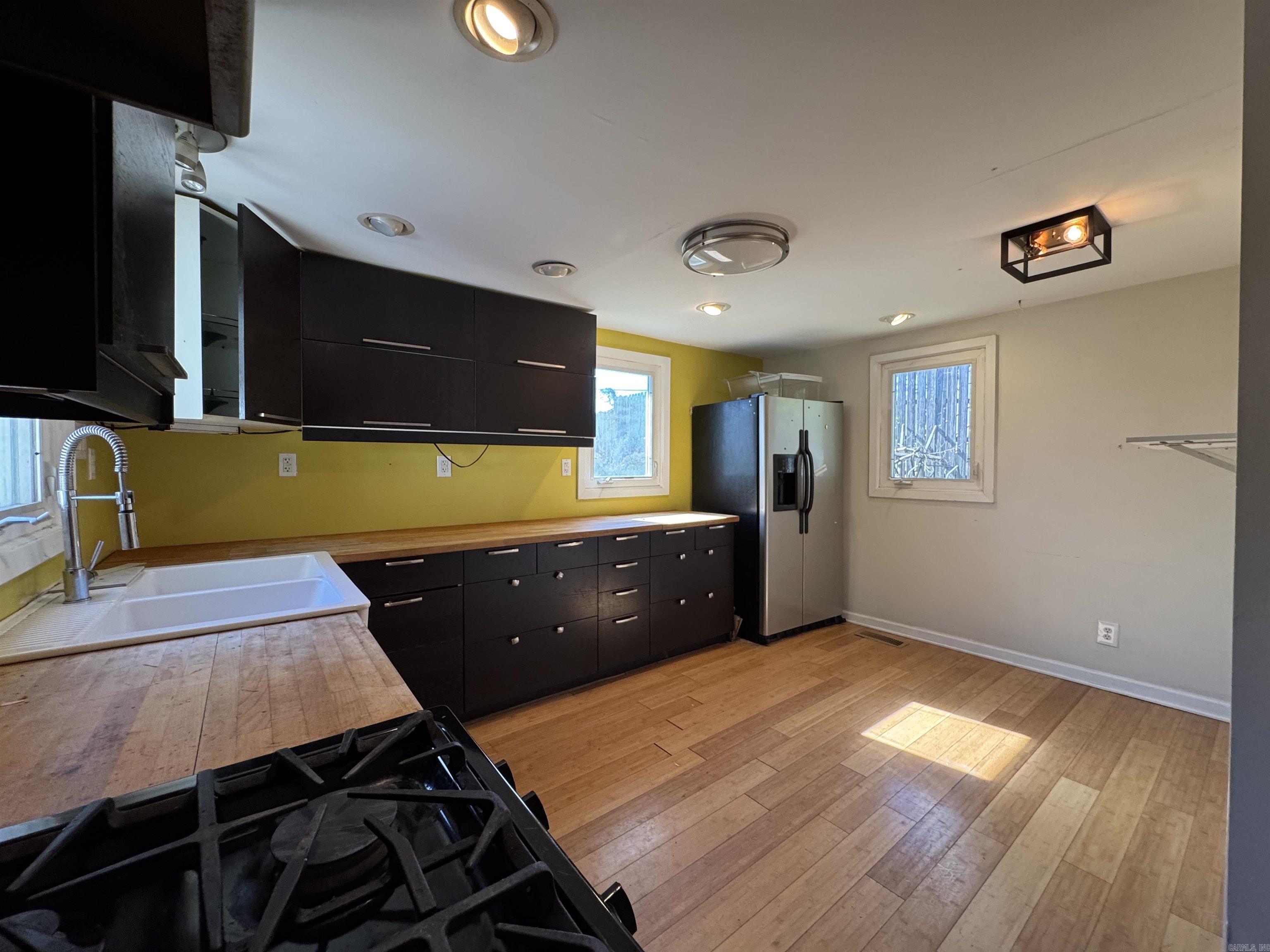 2613 W 6th Street