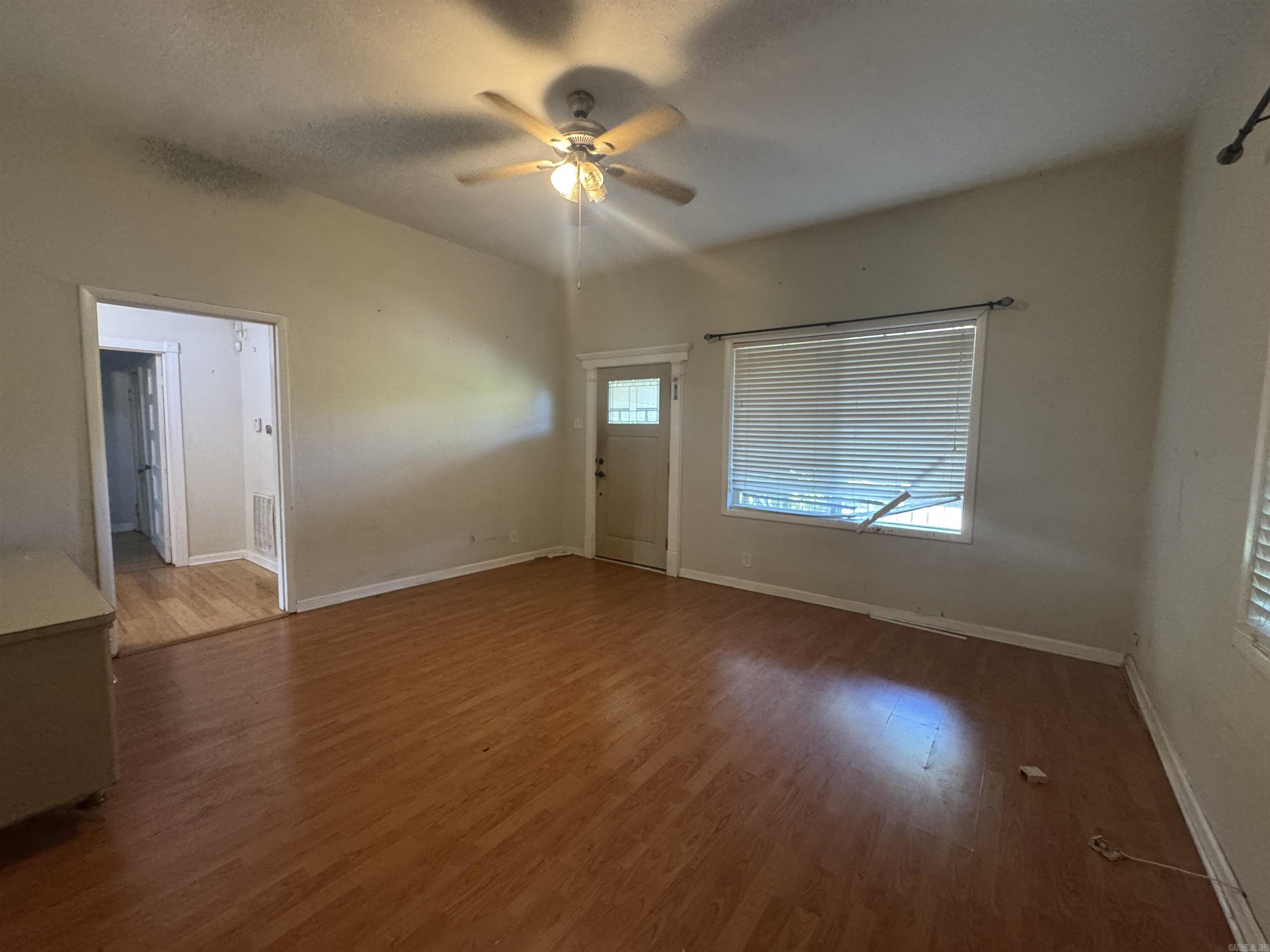 2613 W 6th Street