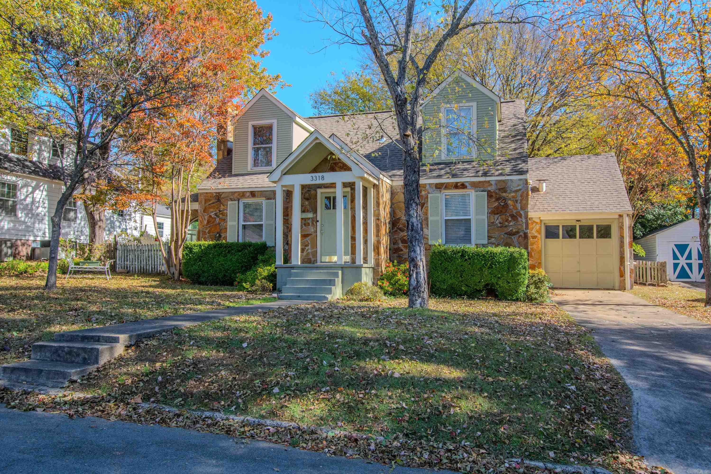 3318 N Poplar Street