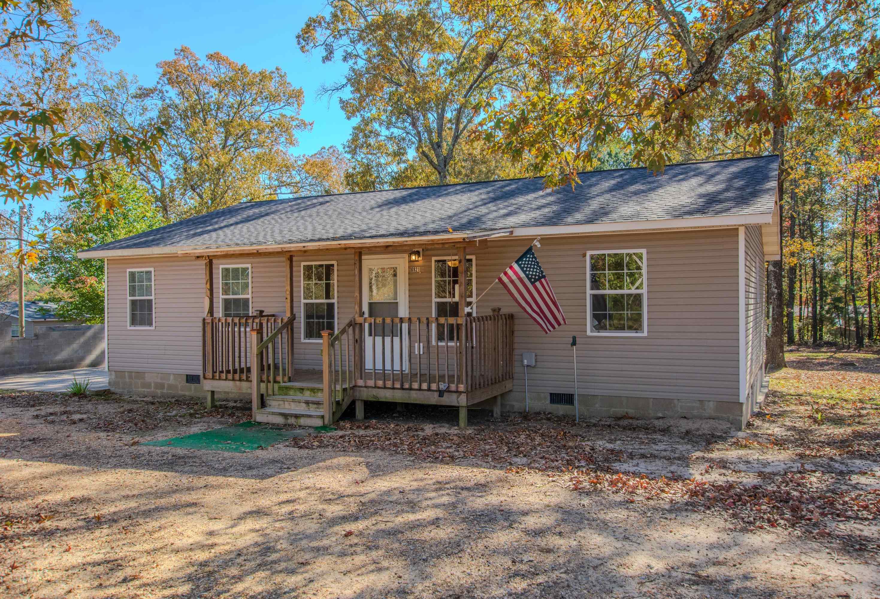 6921 Shady Acres Circle