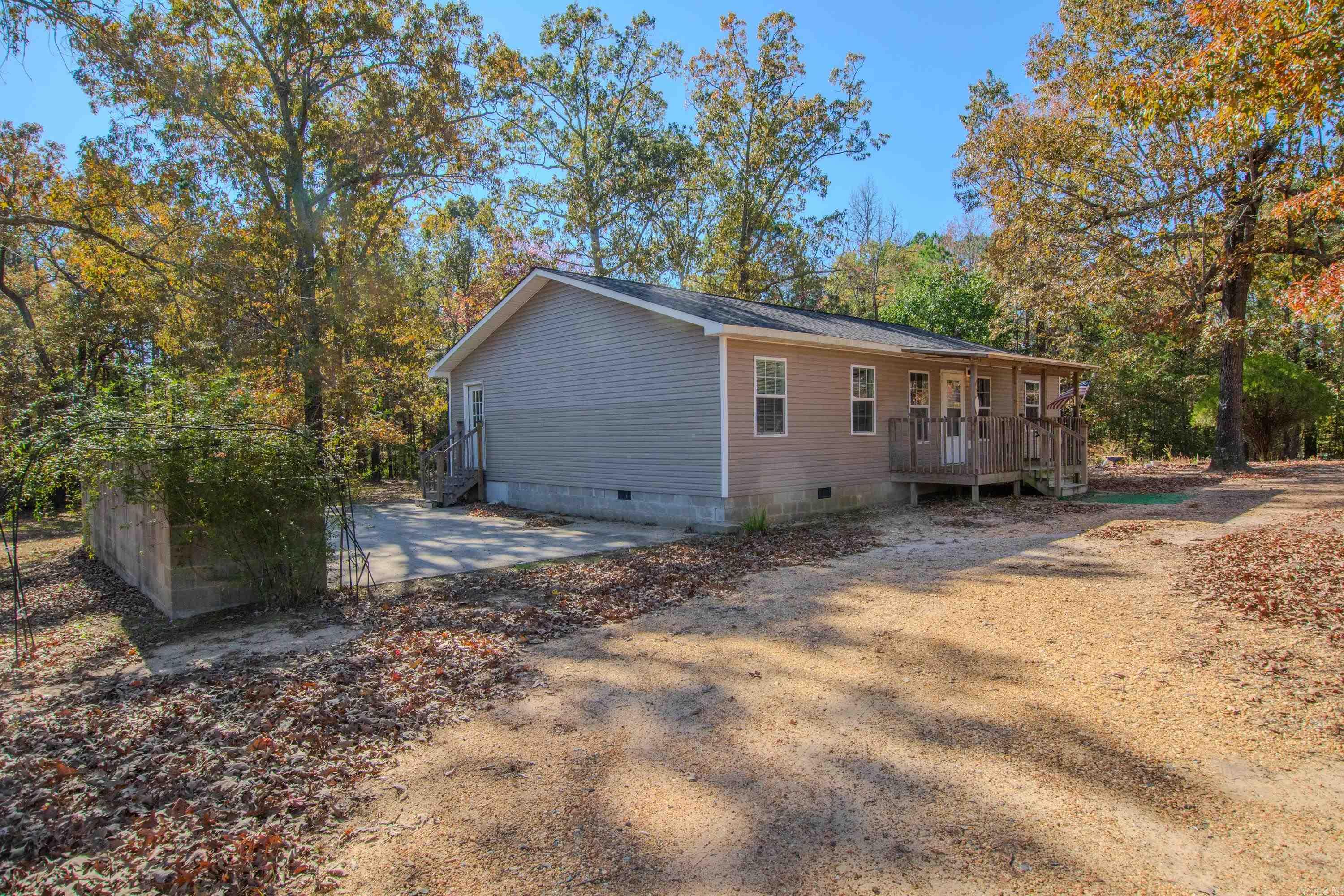 6921 Shady Acres Circle