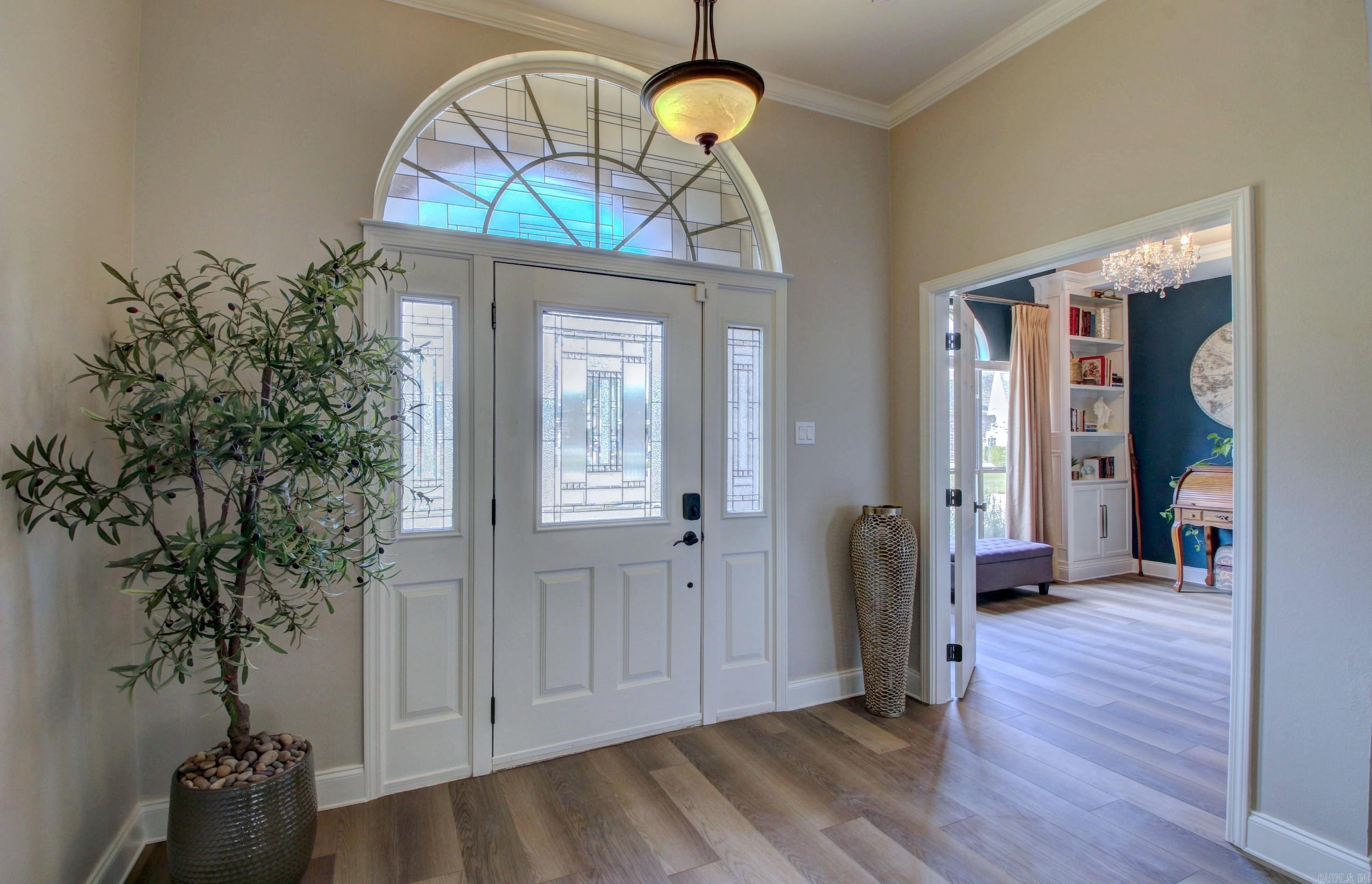 223 Chantilly Circle
