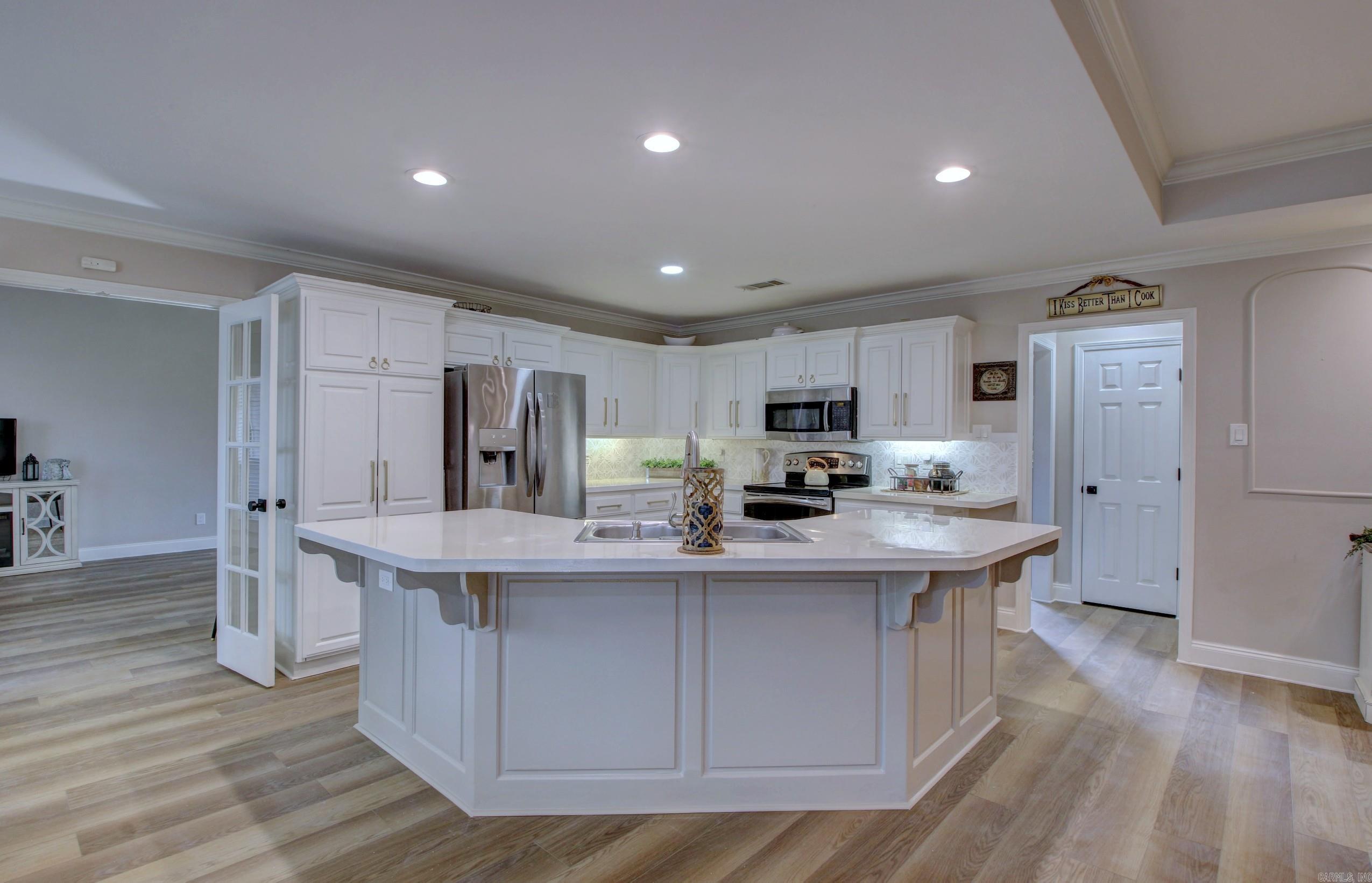 223 Chantilly Circle