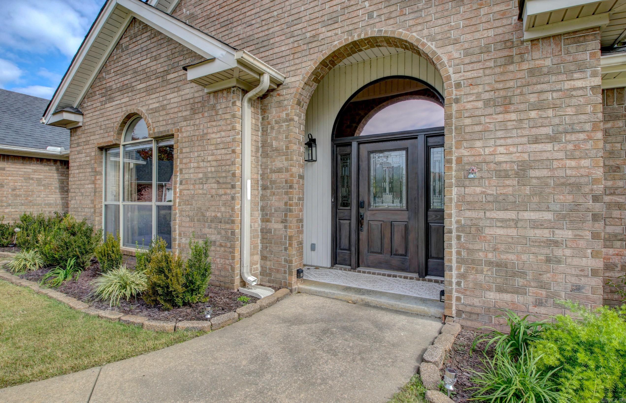 223 Chantilly Circle