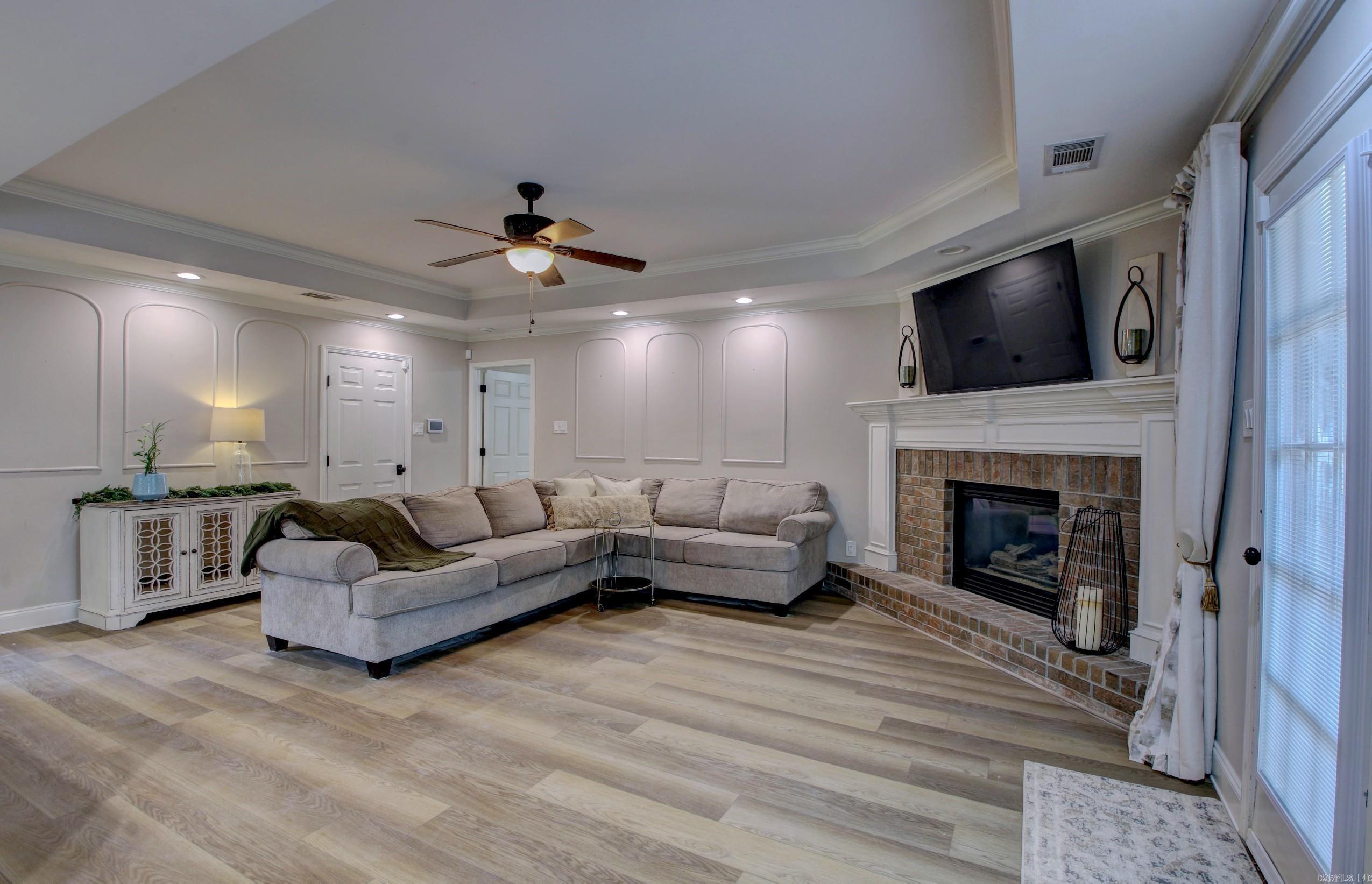 223 Chantilly Circle