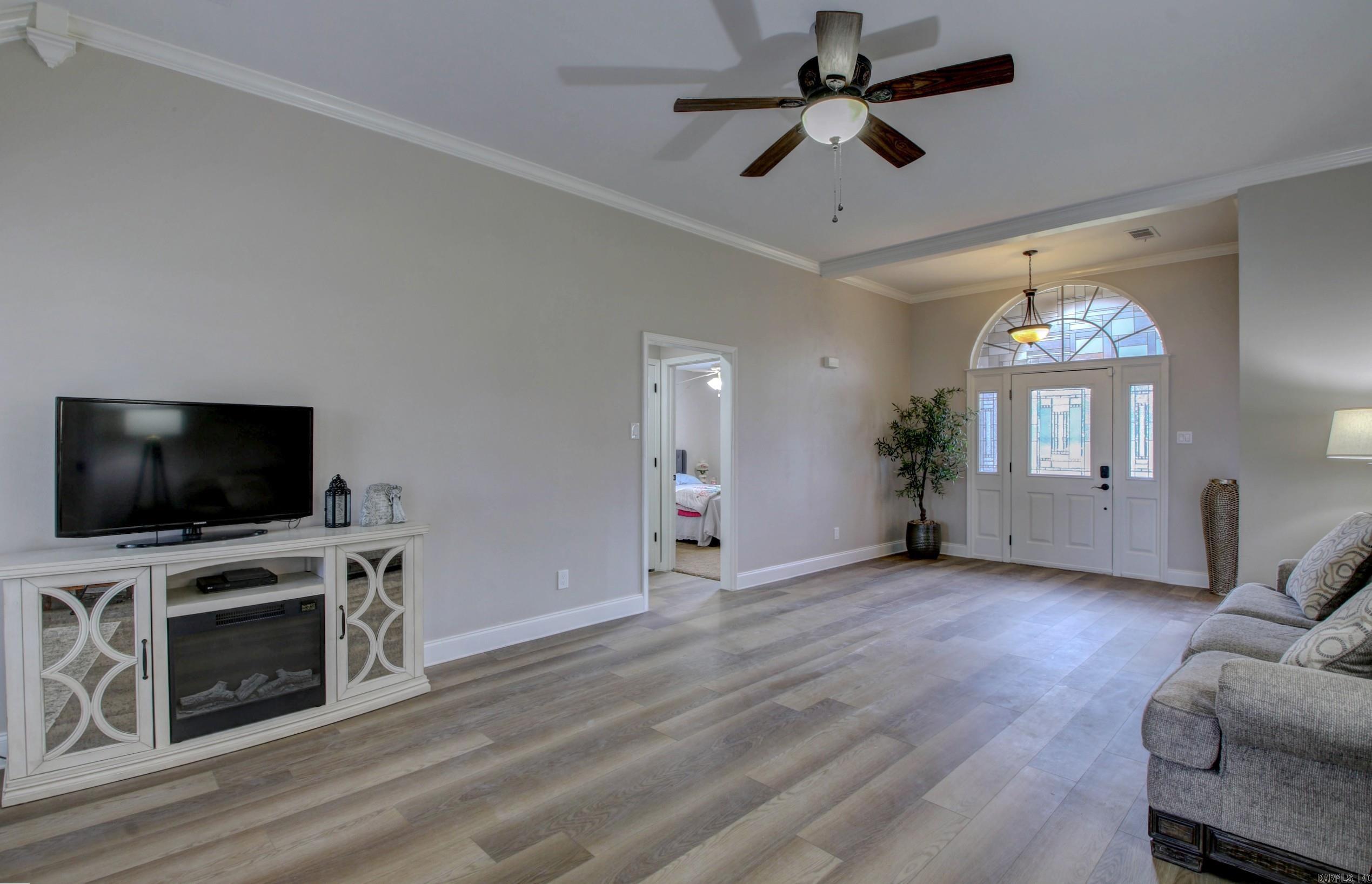 223 Chantilly Circle