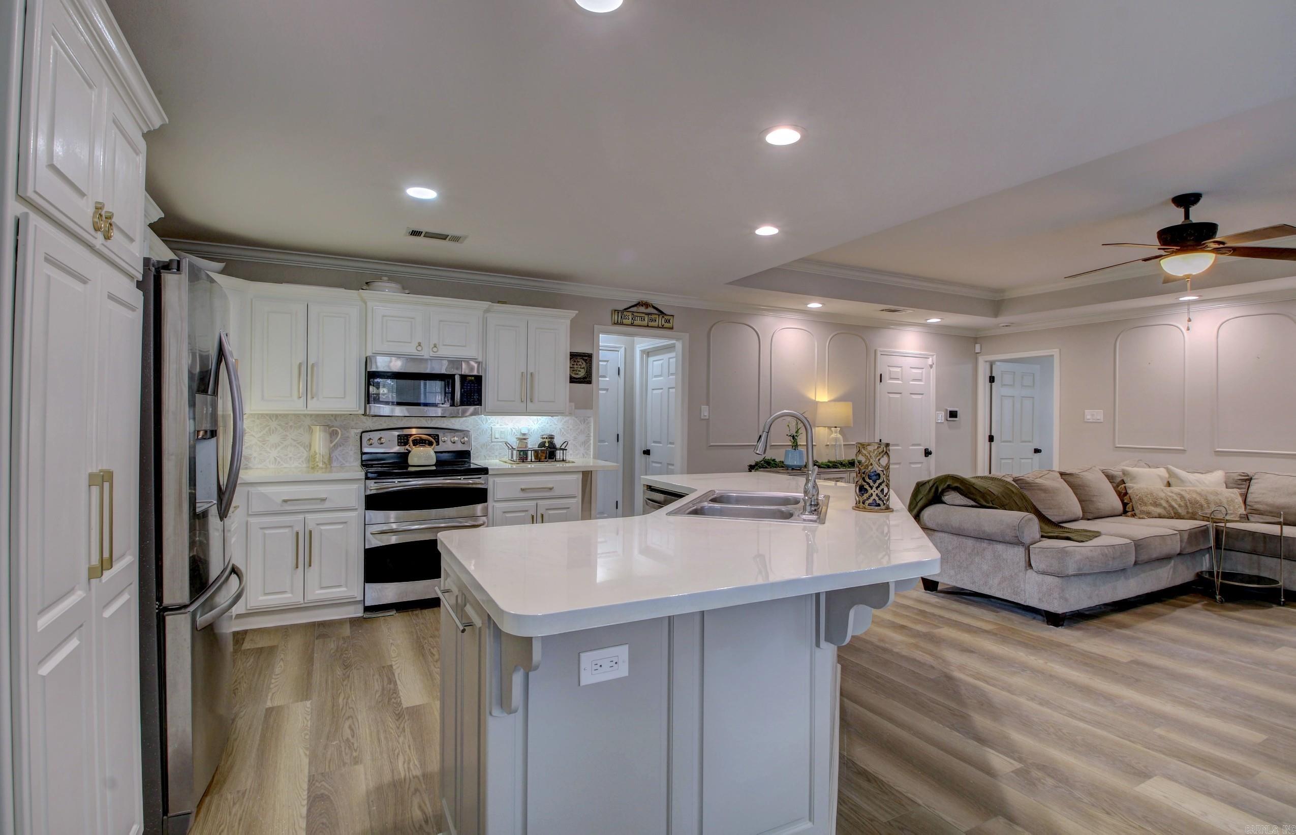 223 Chantilly Circle