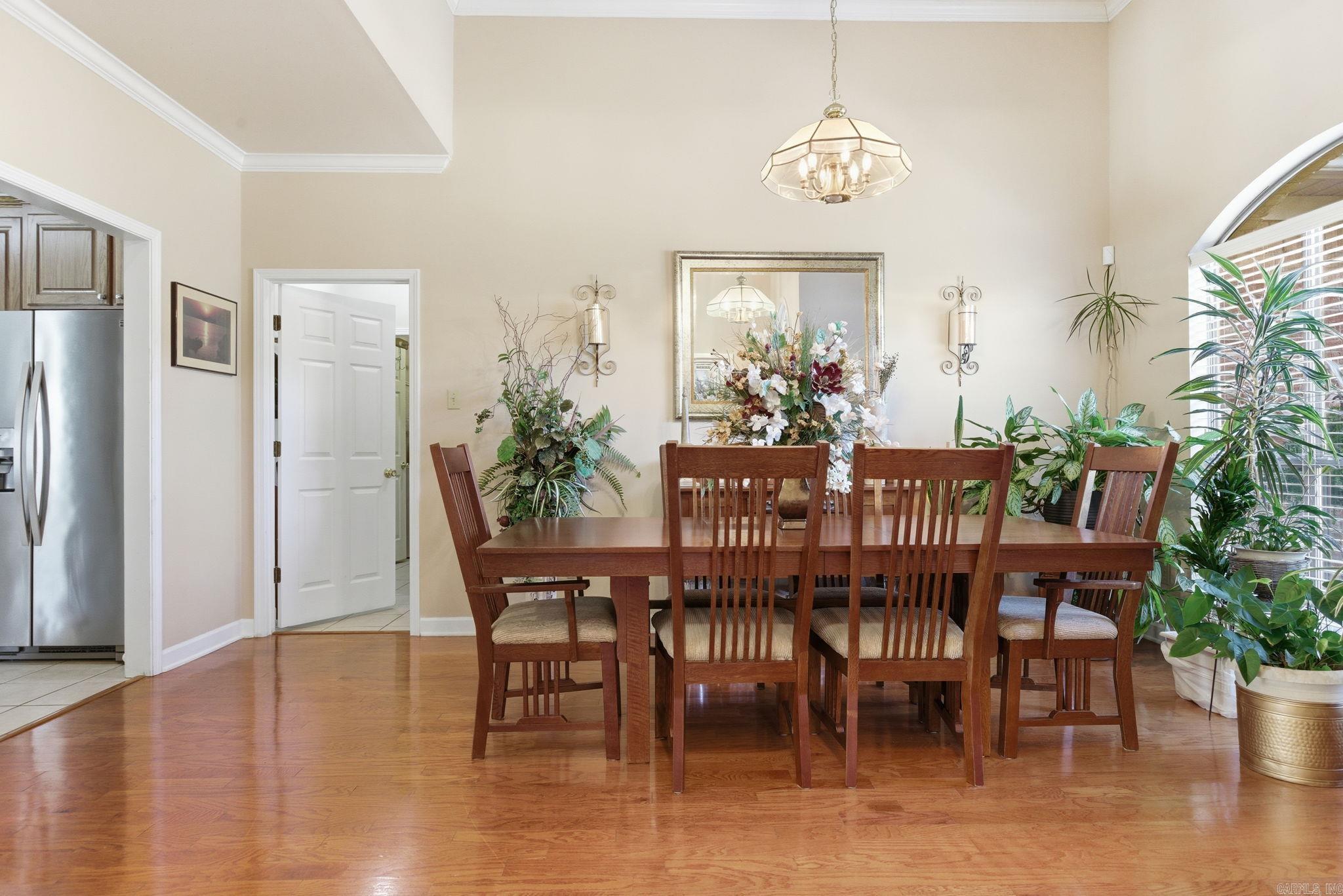 9007 Tall Timber Blvd