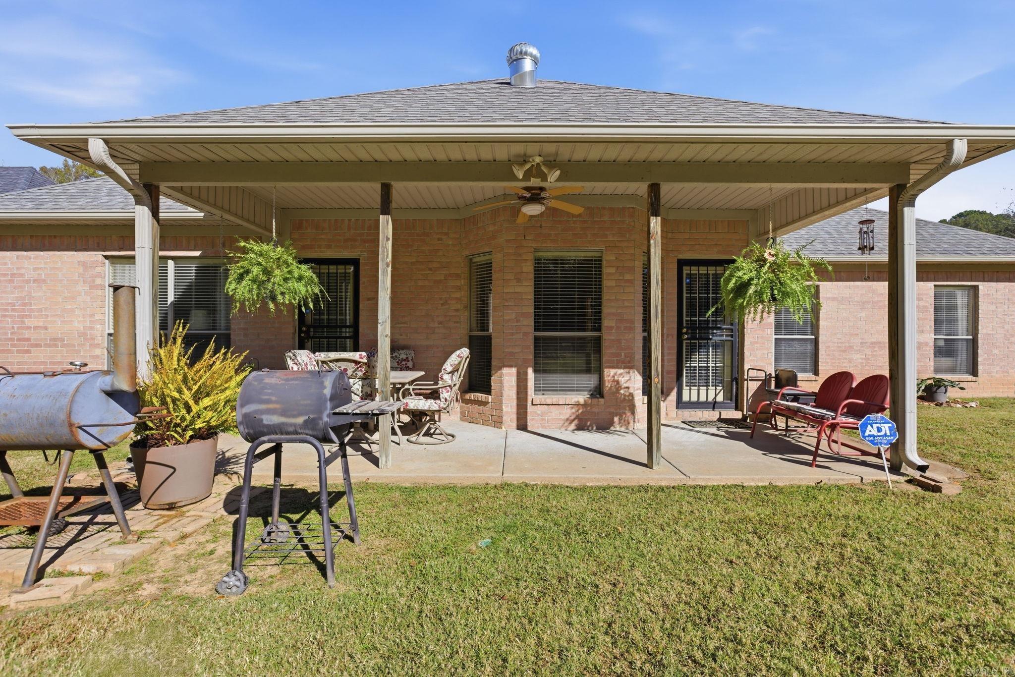 9007 Tall Timber Blvd