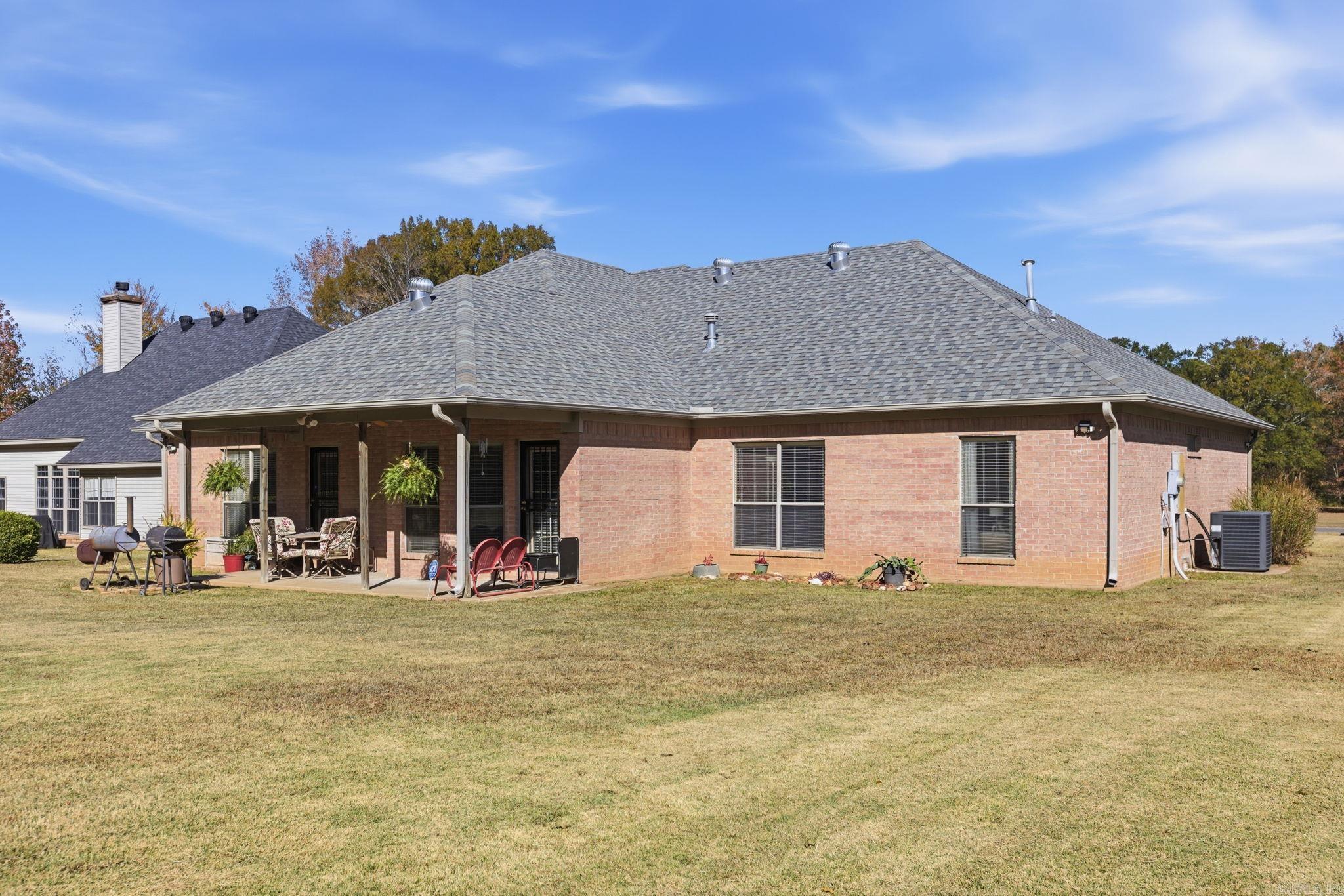 9007 Tall Timber Blvd