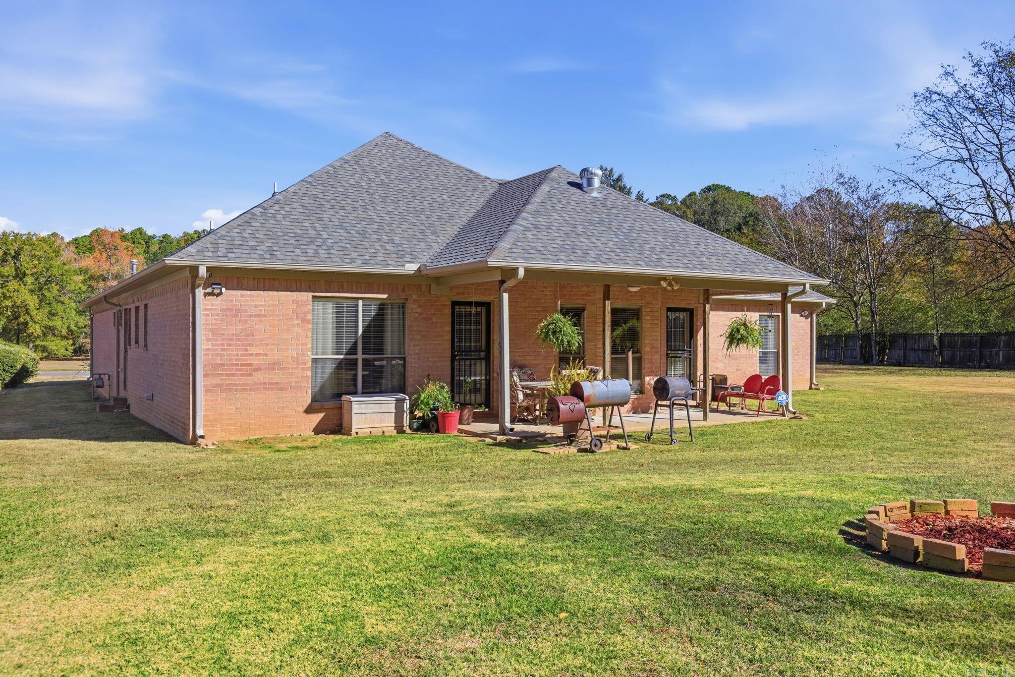 9007 Tall Timber Blvd