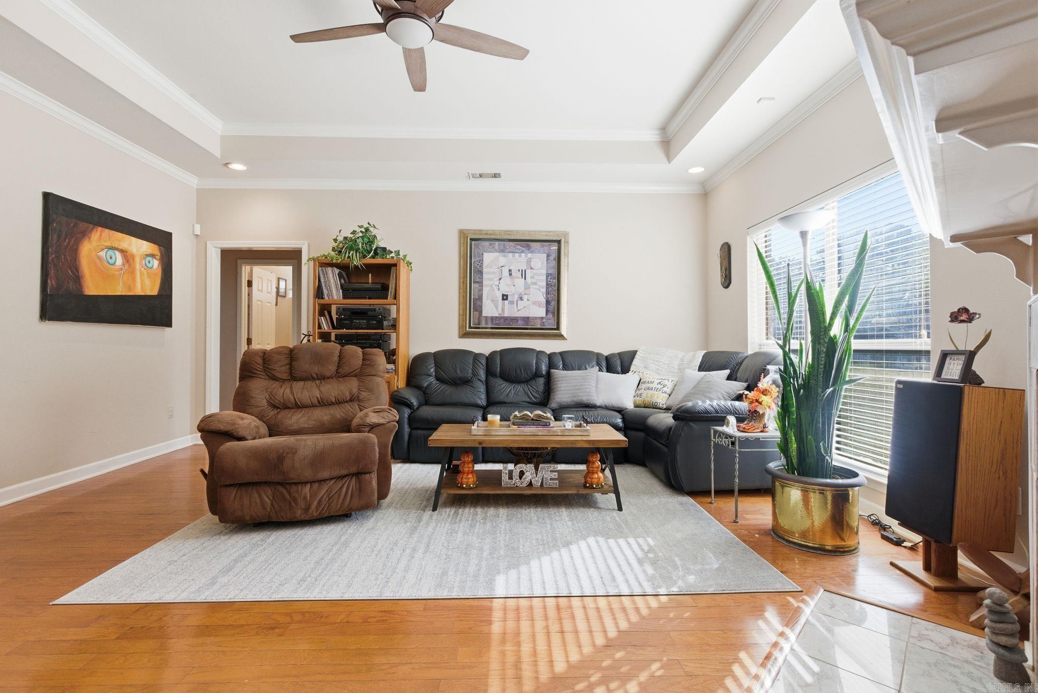 9007 Tall Timber Blvd