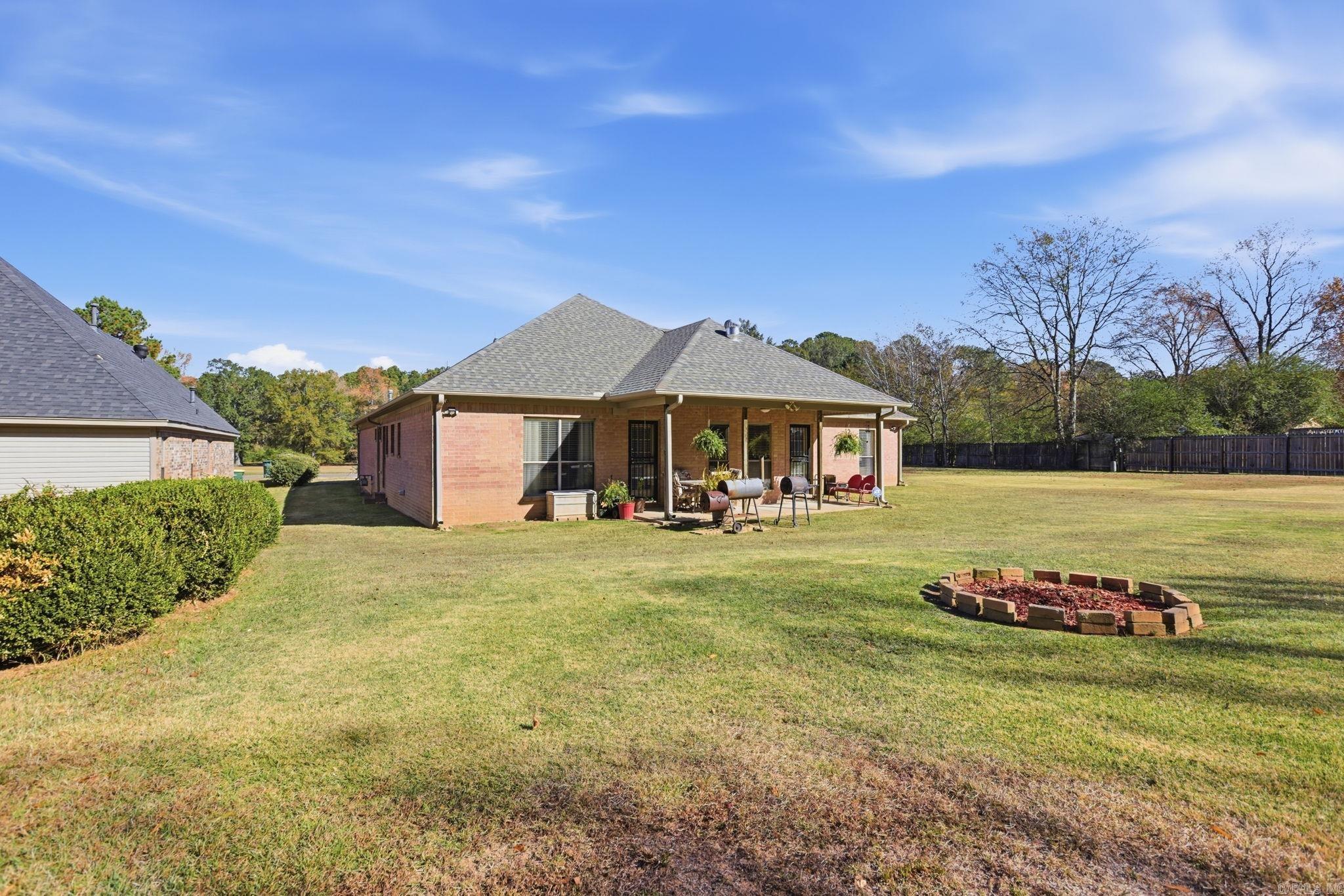 9007 Tall Timber Blvd