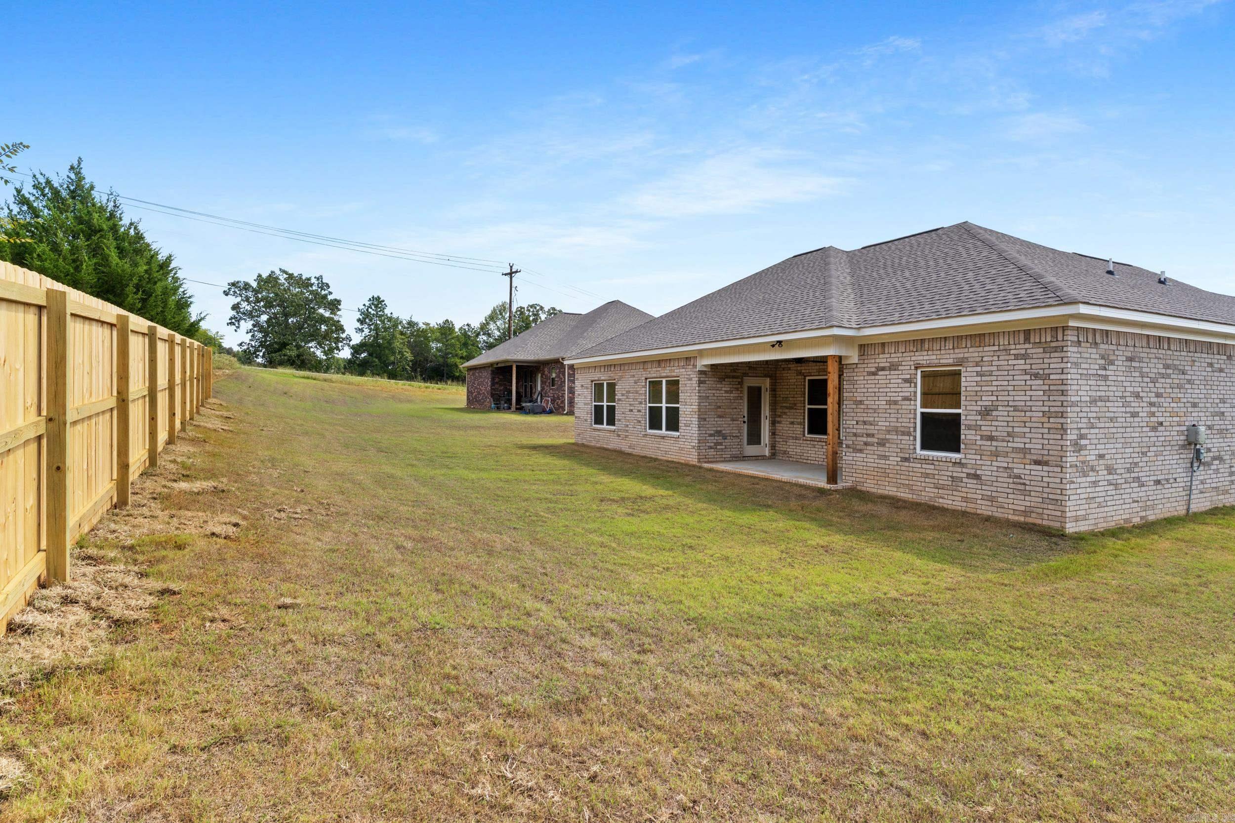 81 Lewis Loop