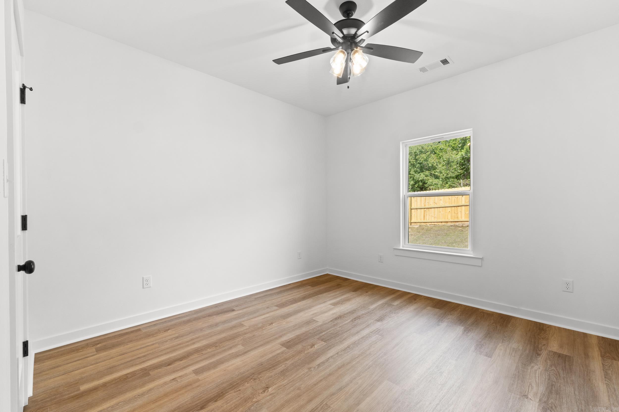 81 Lewis Loop