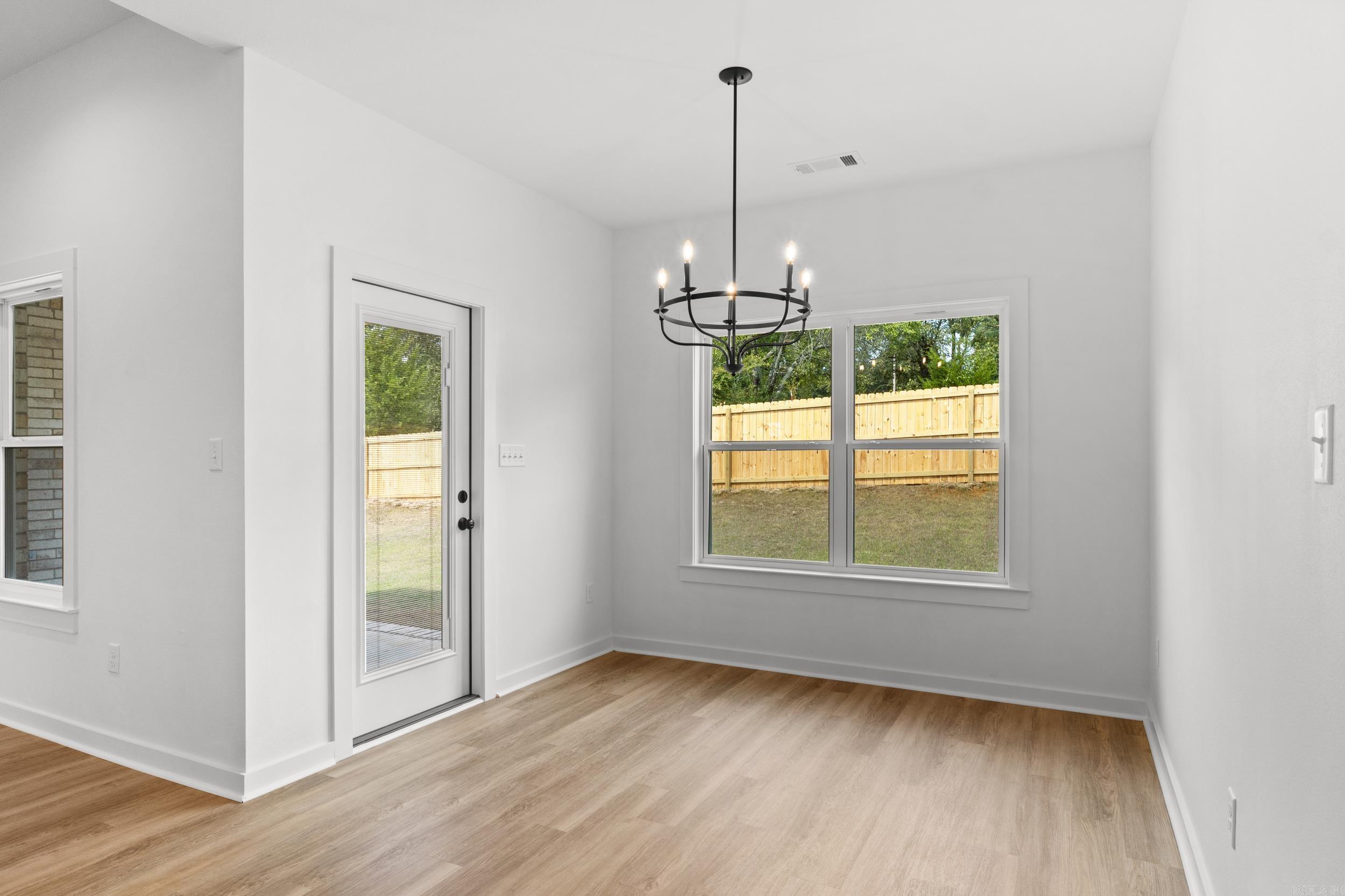 81 Lewis Loop