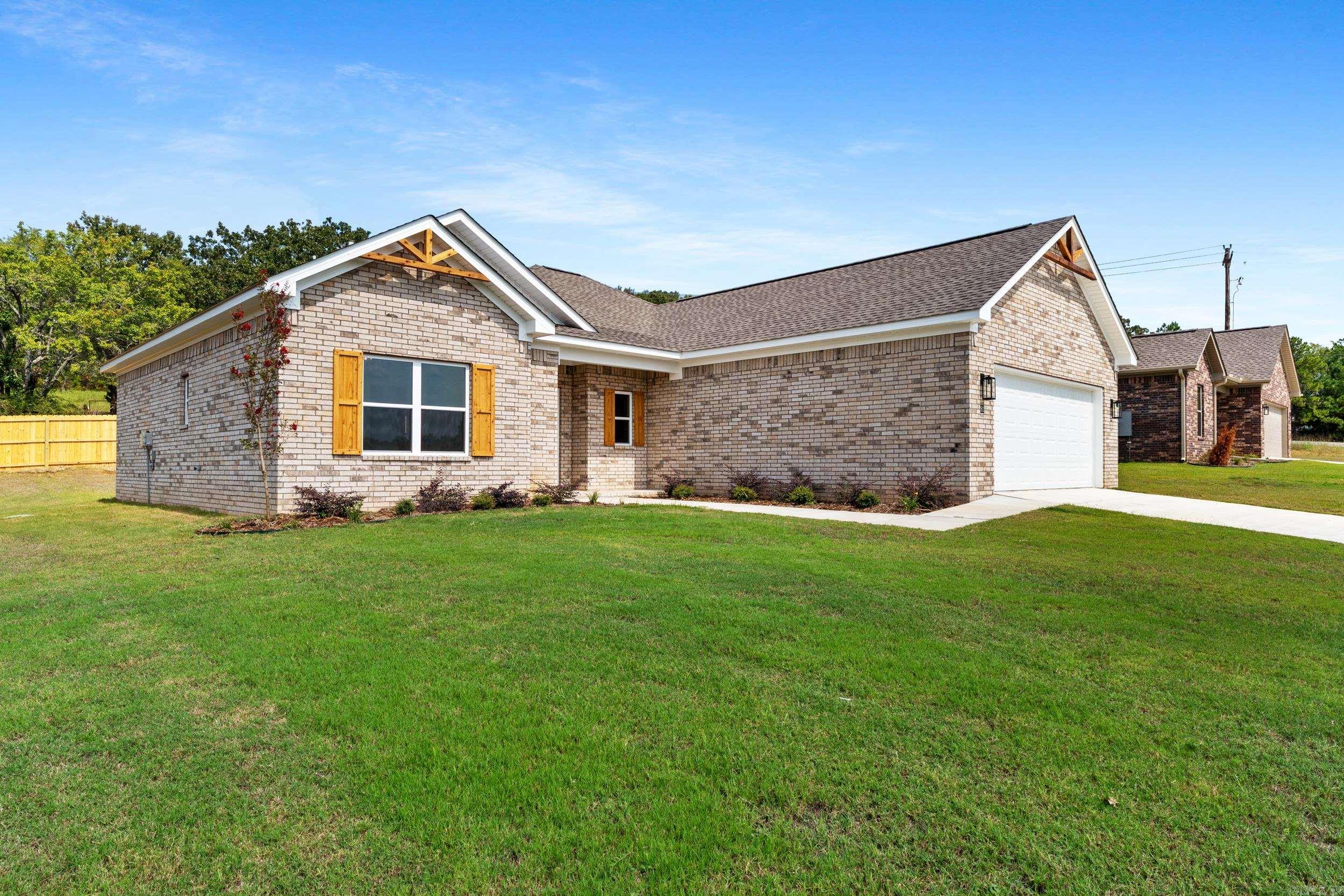 81 Lewis Loop