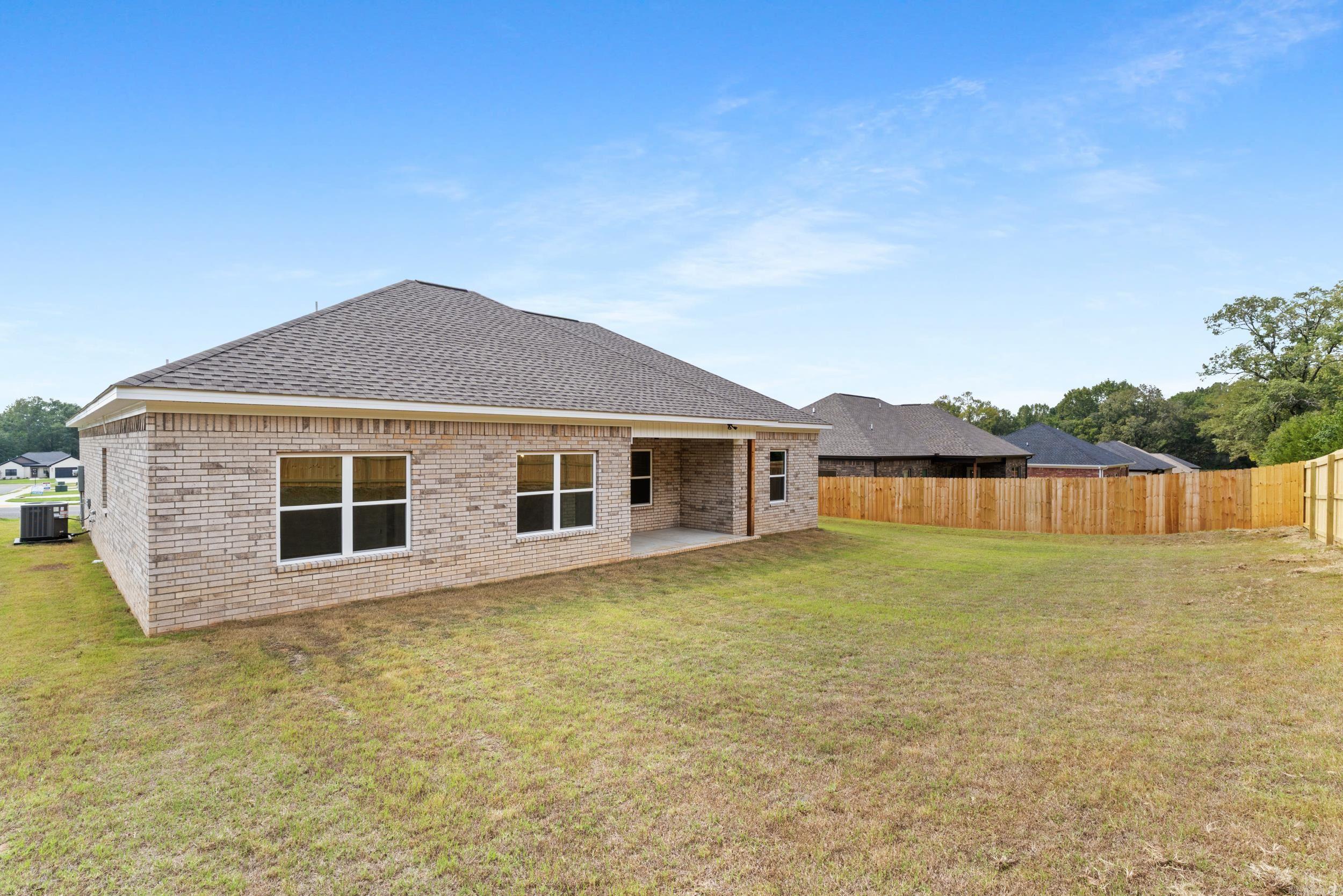 81 Lewis Loop