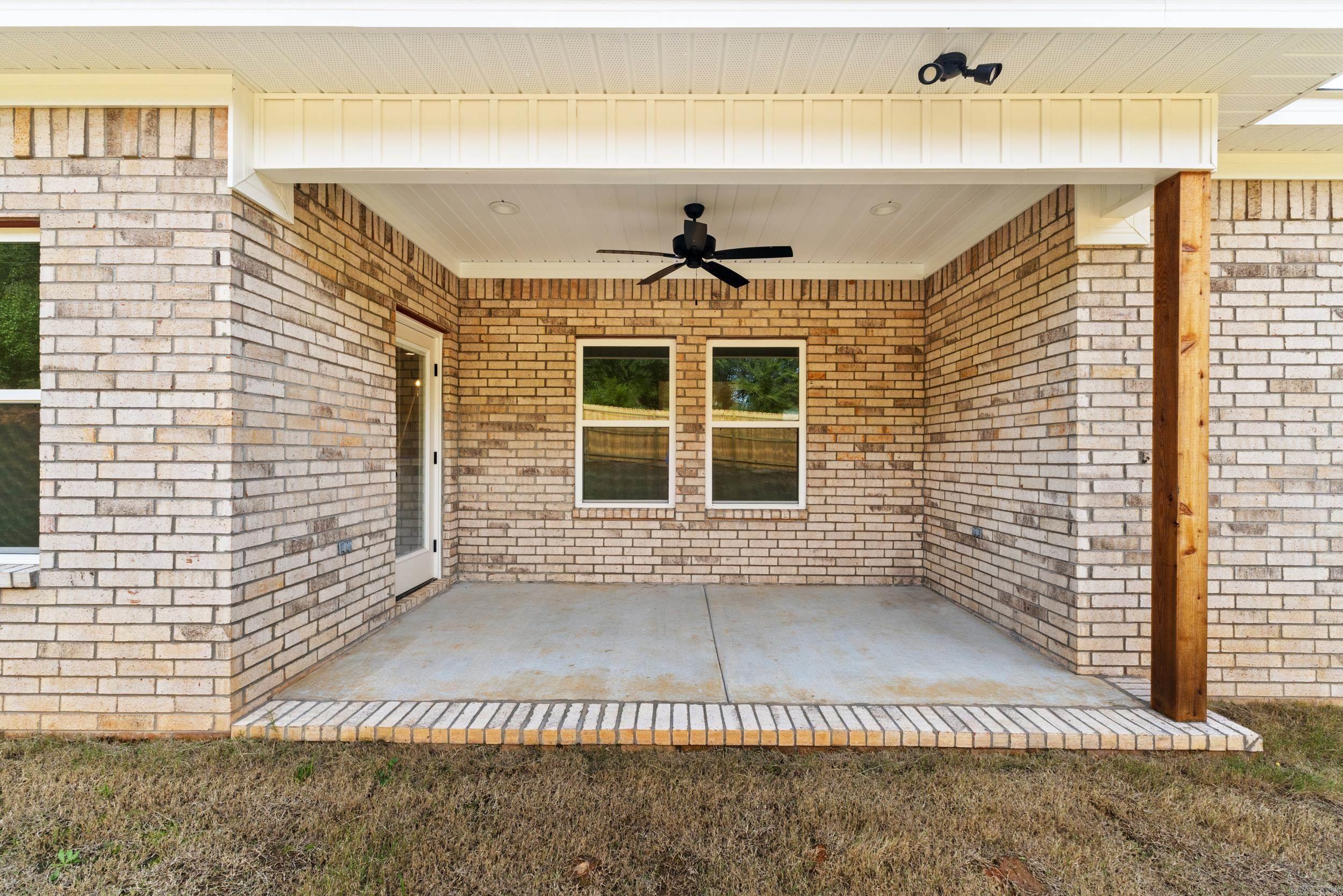 81 Lewis Loop