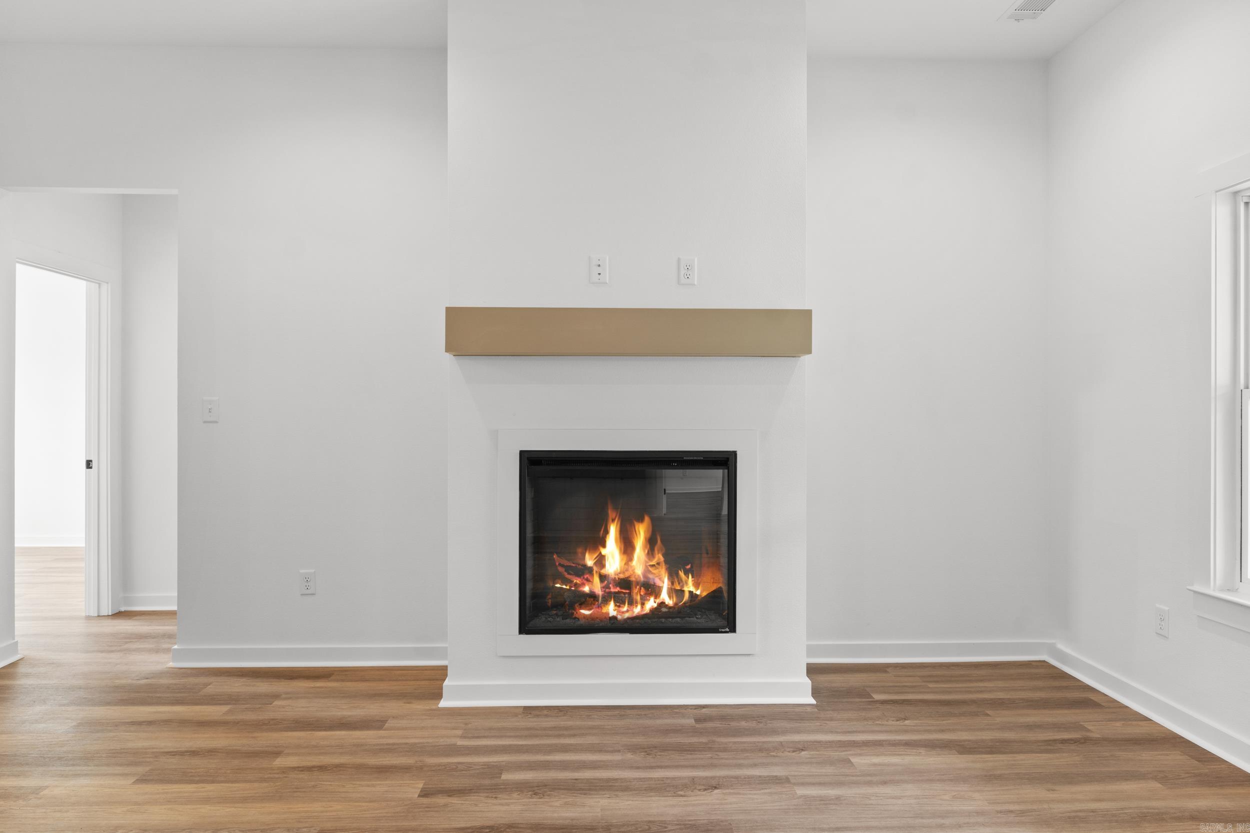 81 Lewis Loop