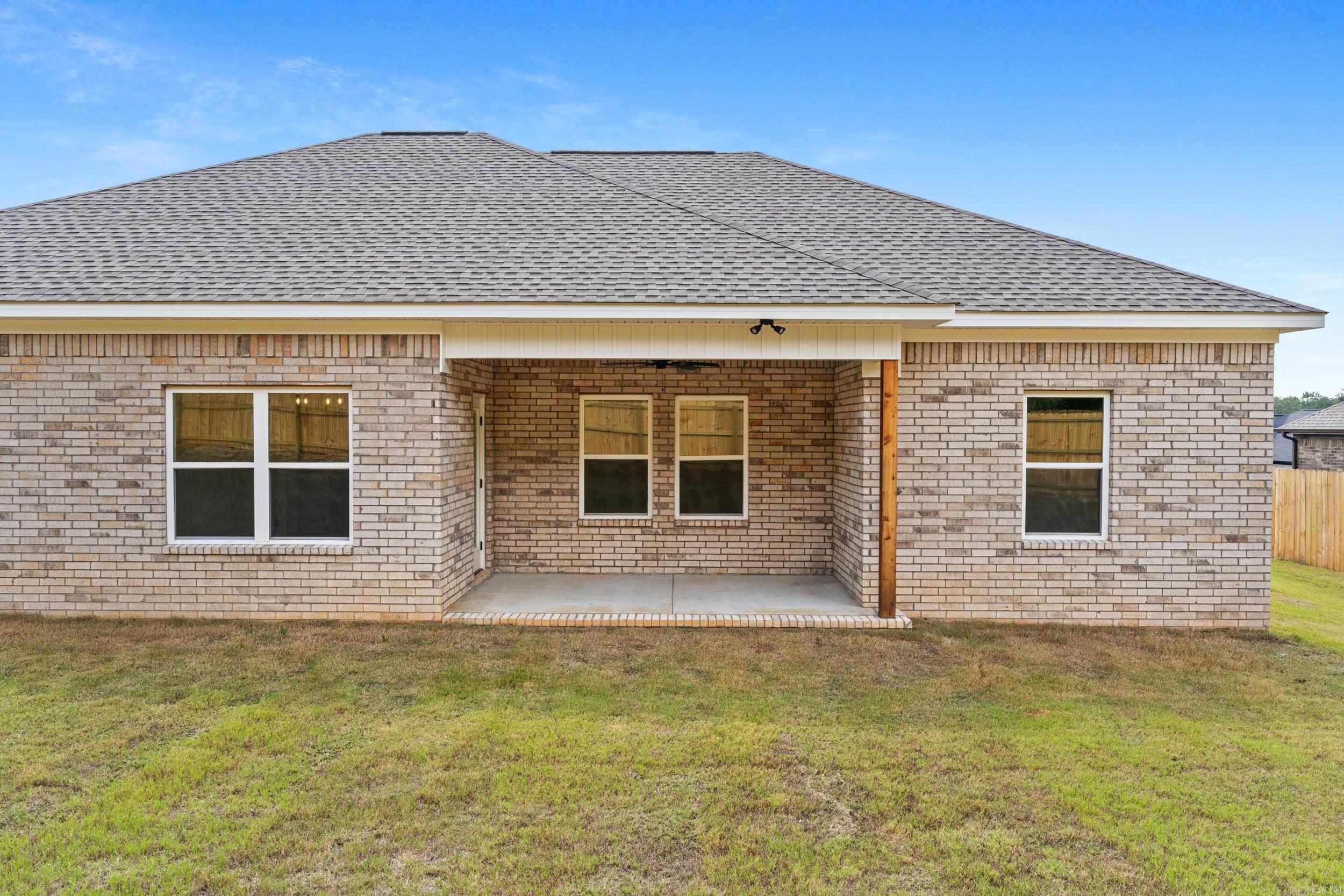81 Lewis Loop