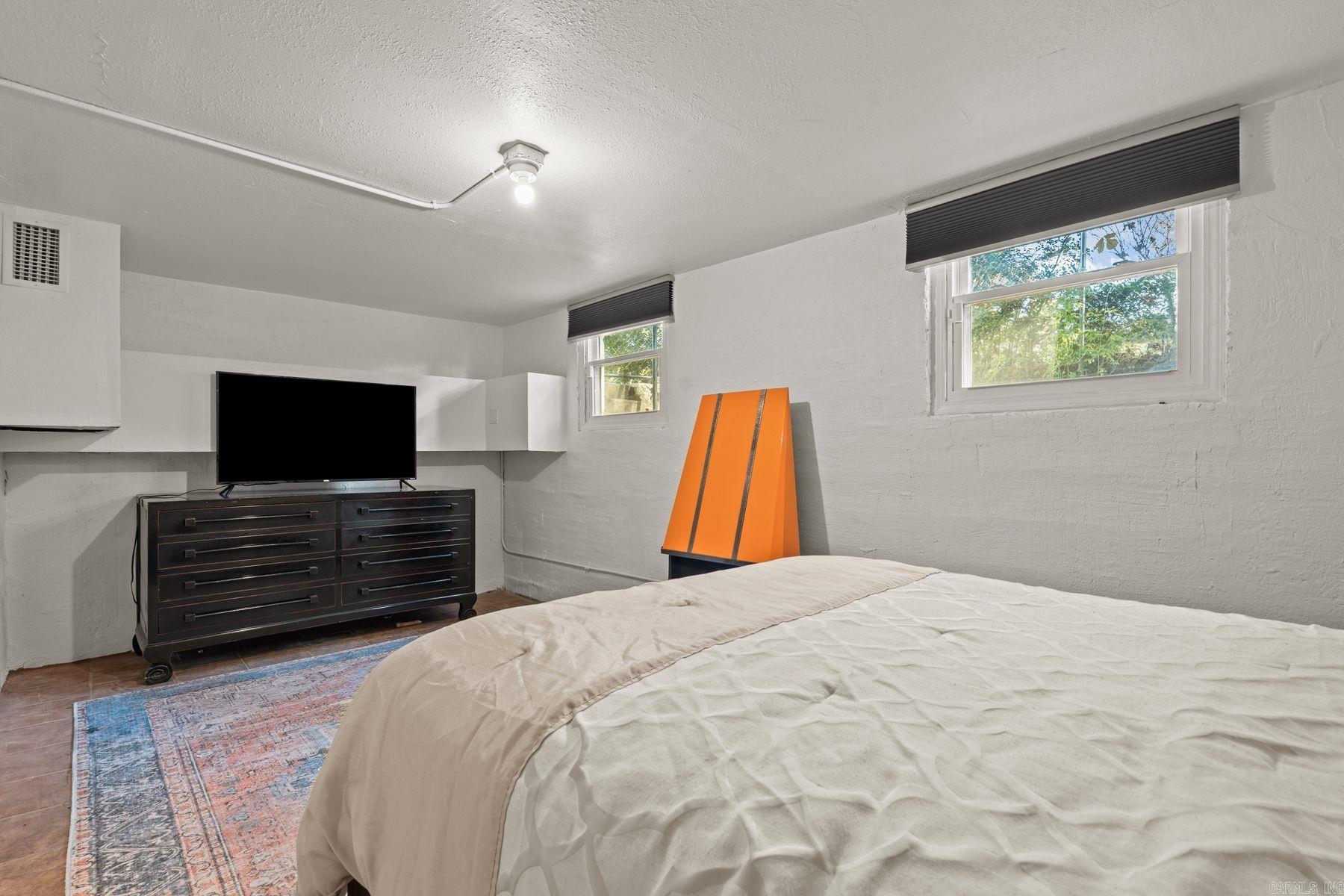 100 Forest Park Place